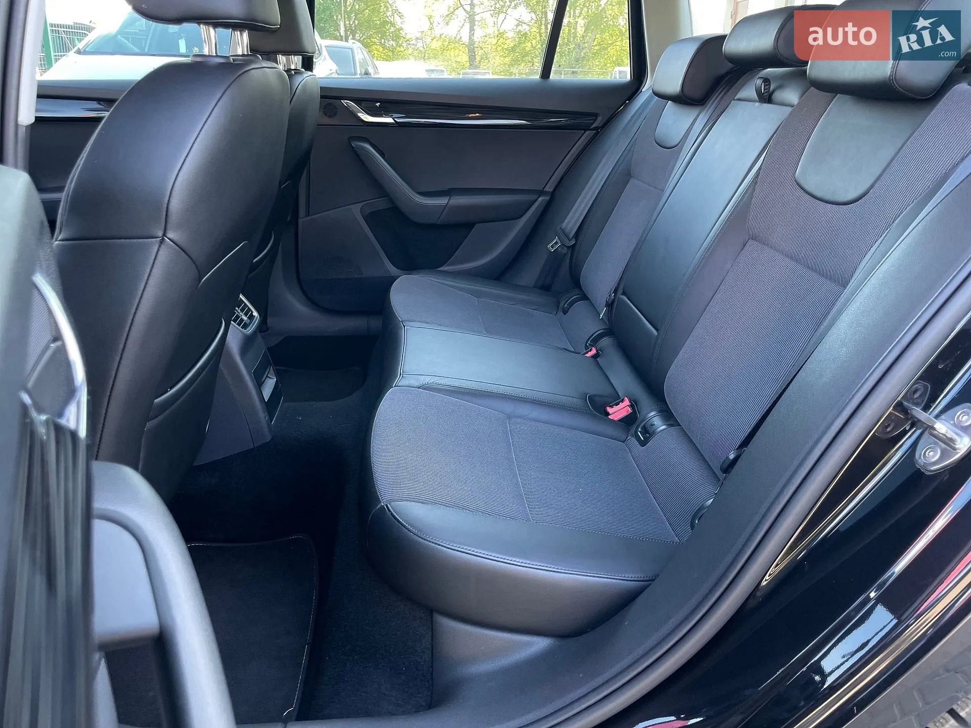 2019 Skoda Octavia - мініатюра 27