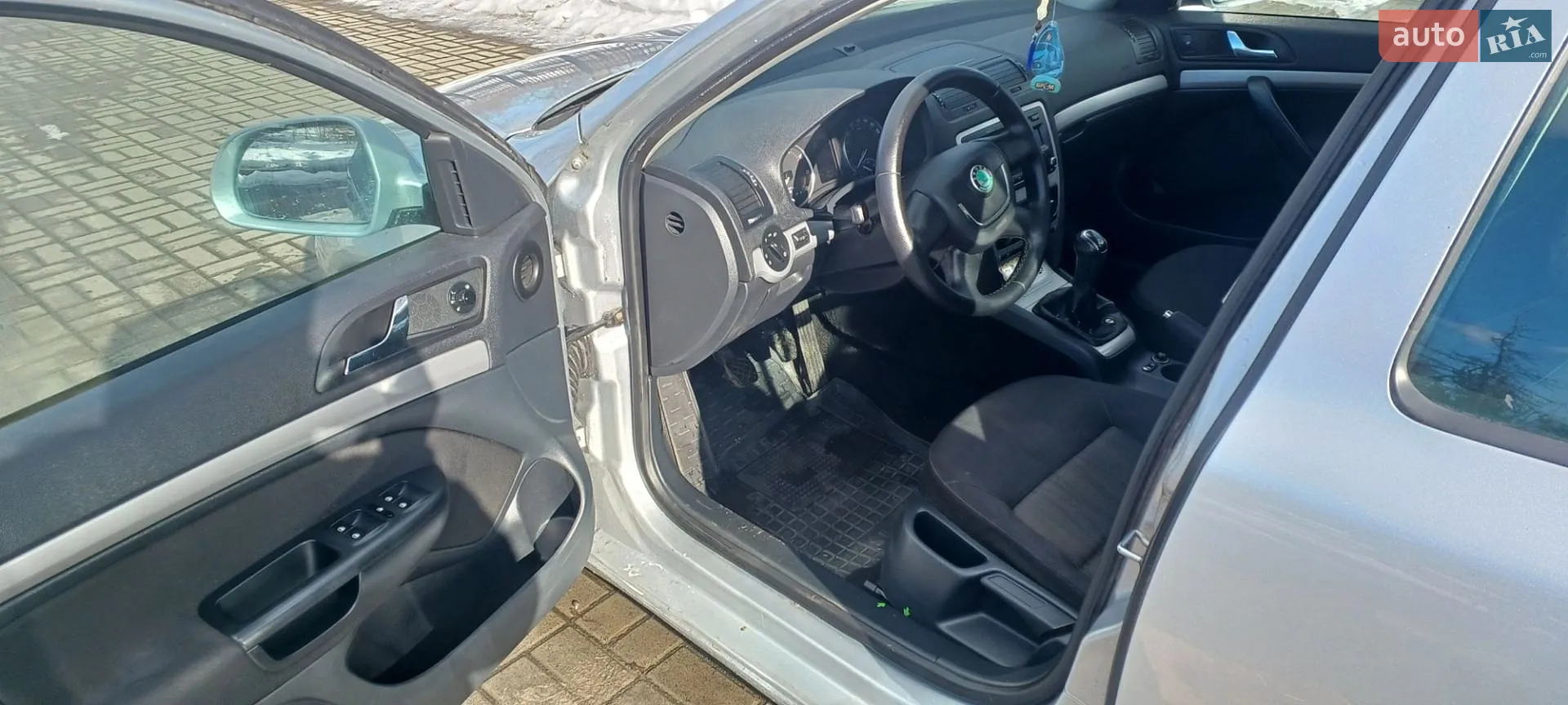 2011 Skoda Octavia - мініатюра 10