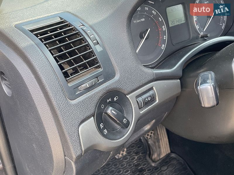 Лифтбек Skoda Octavia 2006 в Долинской