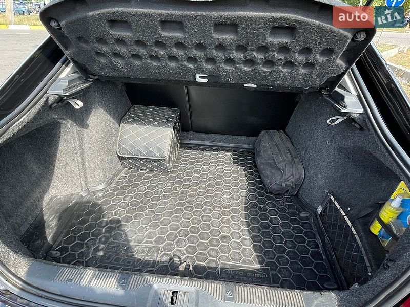 Лифтбек Skoda Octavia 2006 в Долинской
