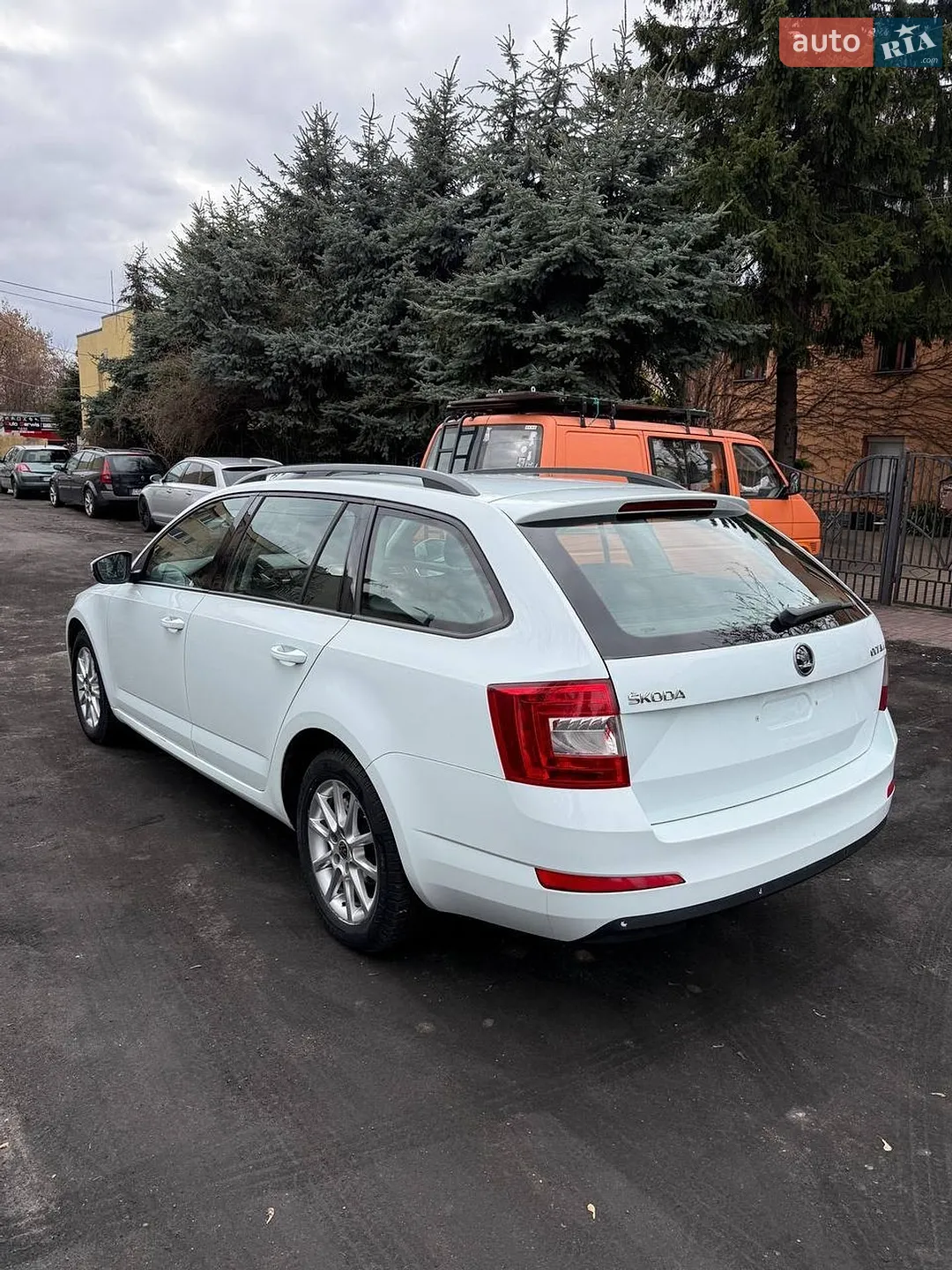2016 Skoda Octavia - мініатюра 3
