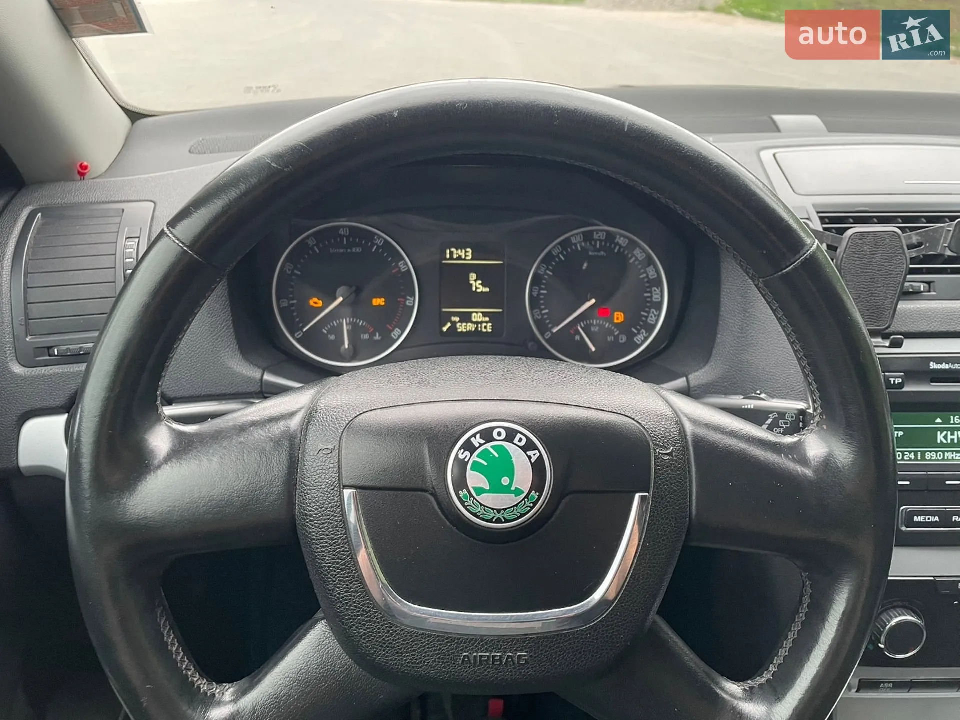 2010 Skoda Octavia - мініатюра 18