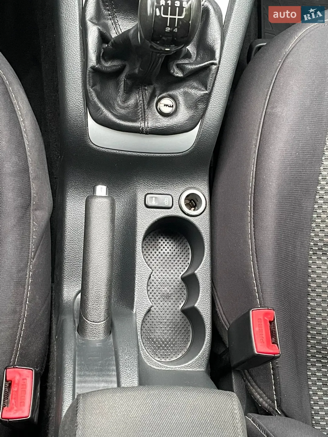2010 Skoda Octavia - мініатюра 22