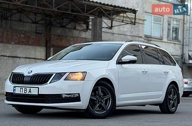 Универсал Skoda Octavia 2018 в Виннице