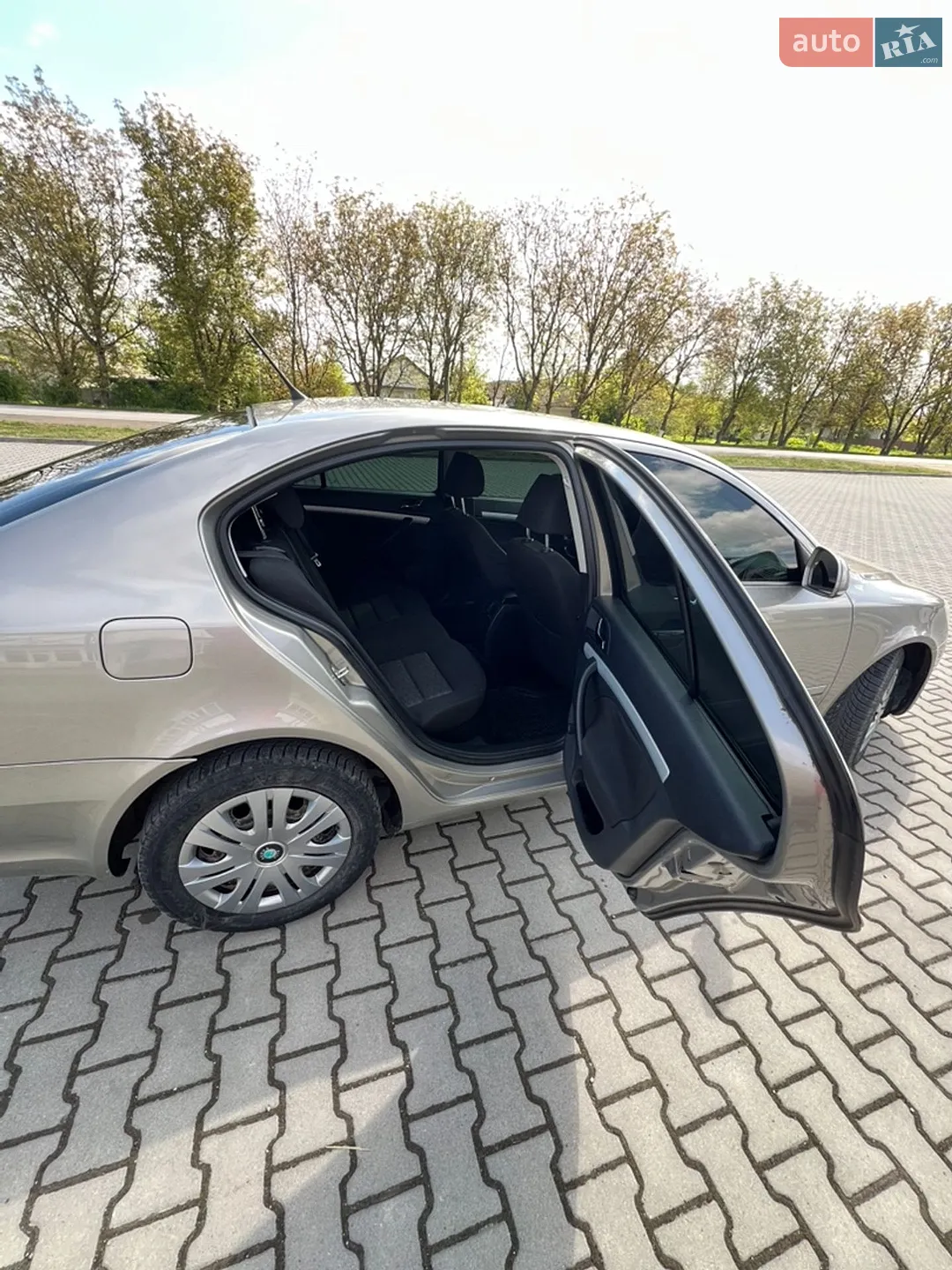 2011 Skoda Octavia - мініатюра 3