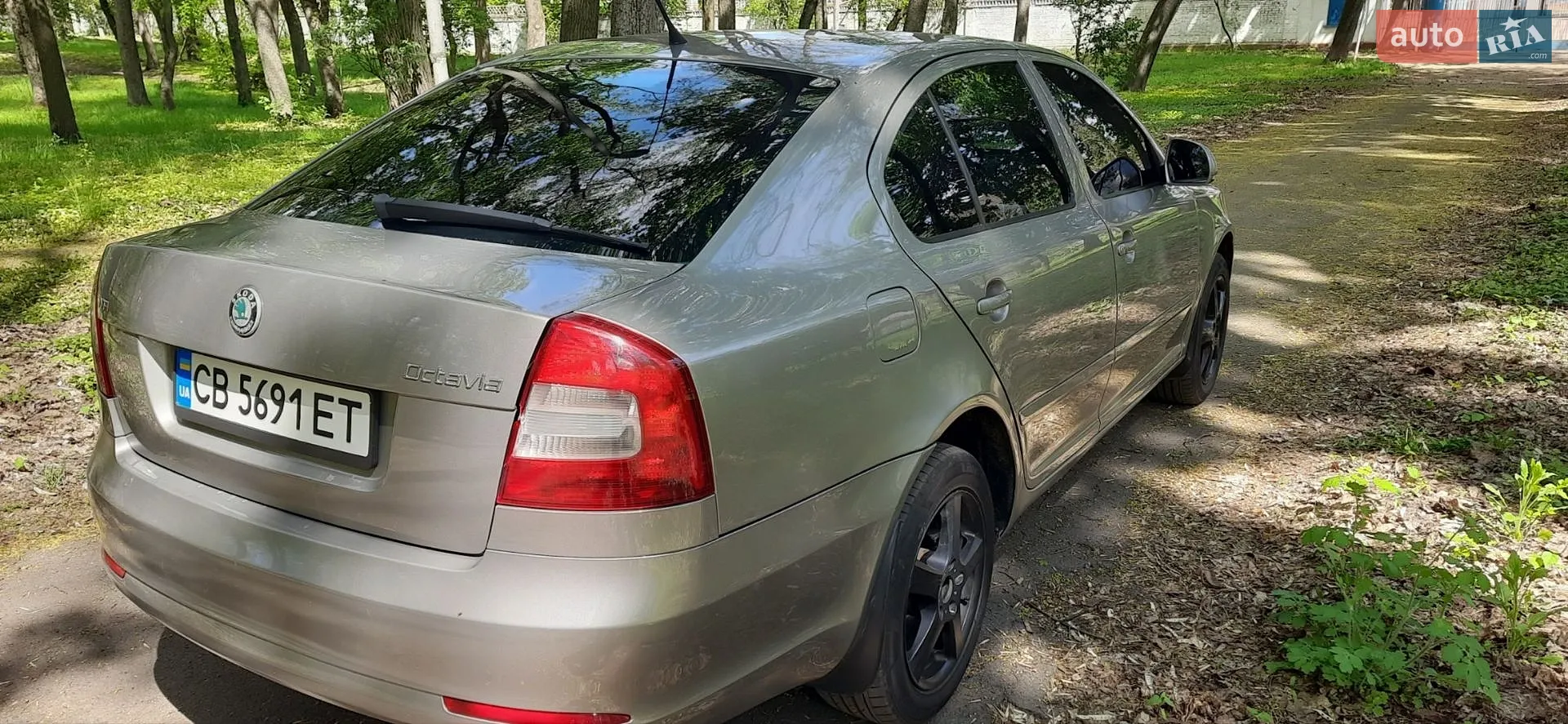 2010 Skoda Octavia - мініатюра 4