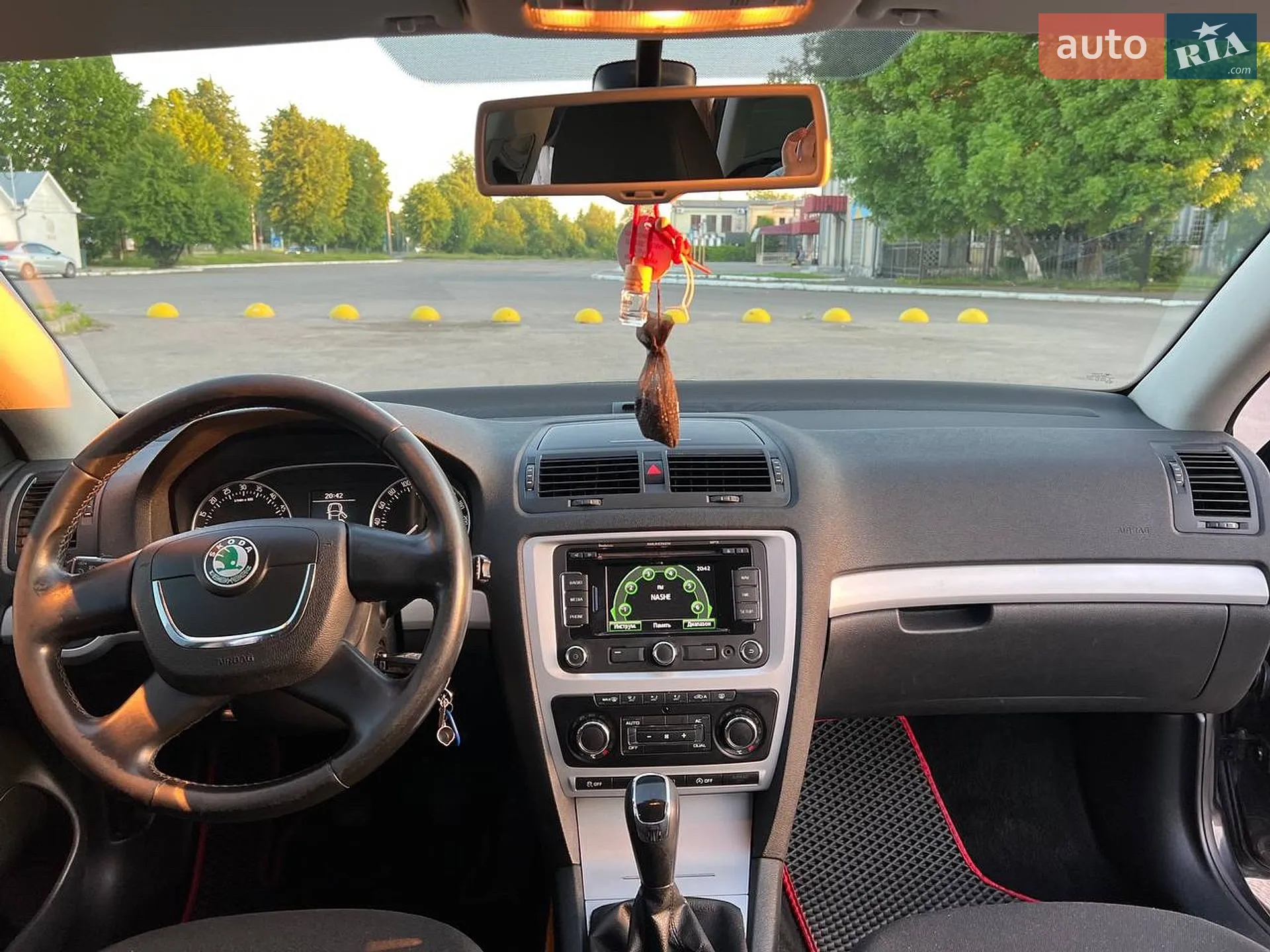 2011 Skoda Octavia - мініатюра 13