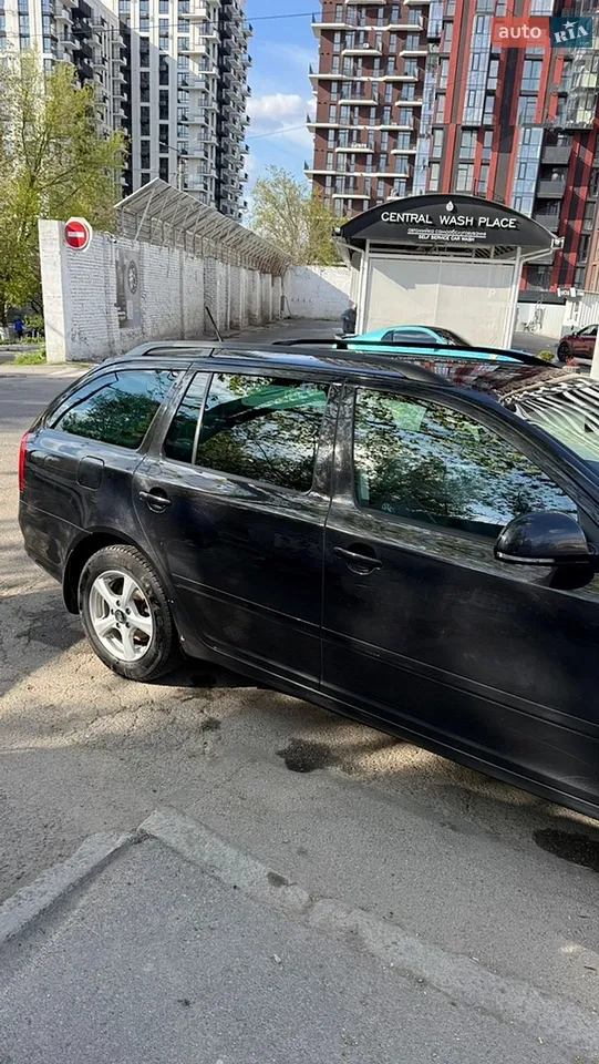 2010 Skoda Octavia - мініатюра 17