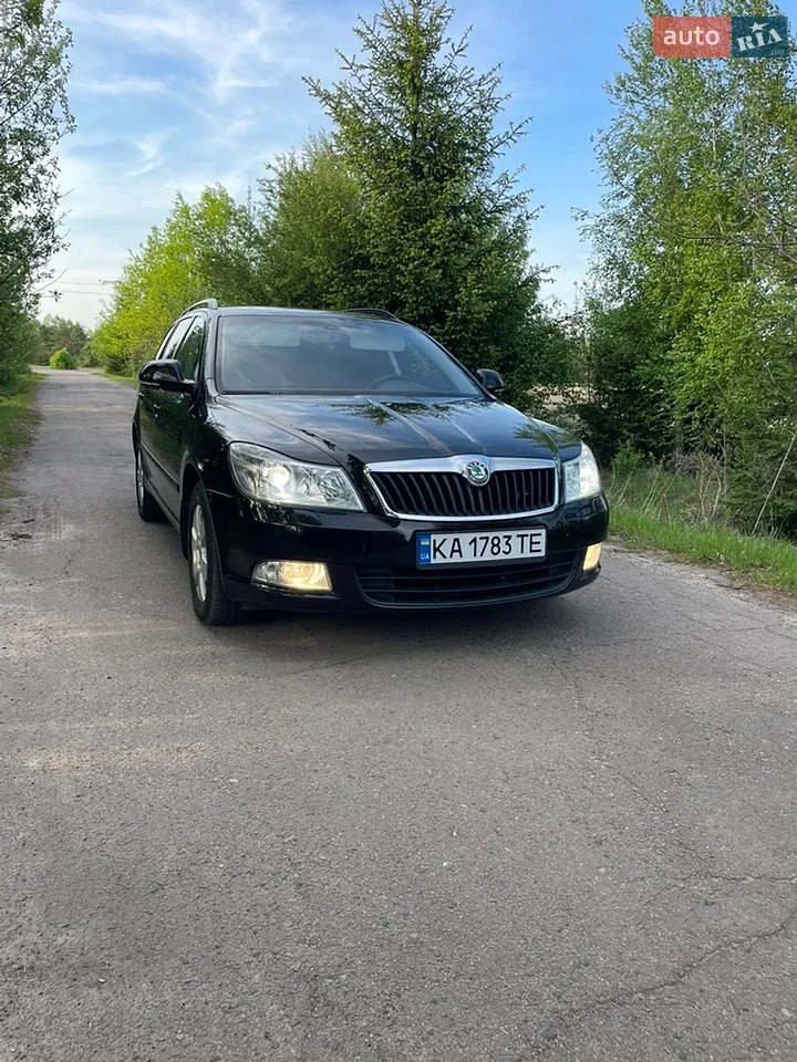 2010 Skoda Octavia - мініатюра 10