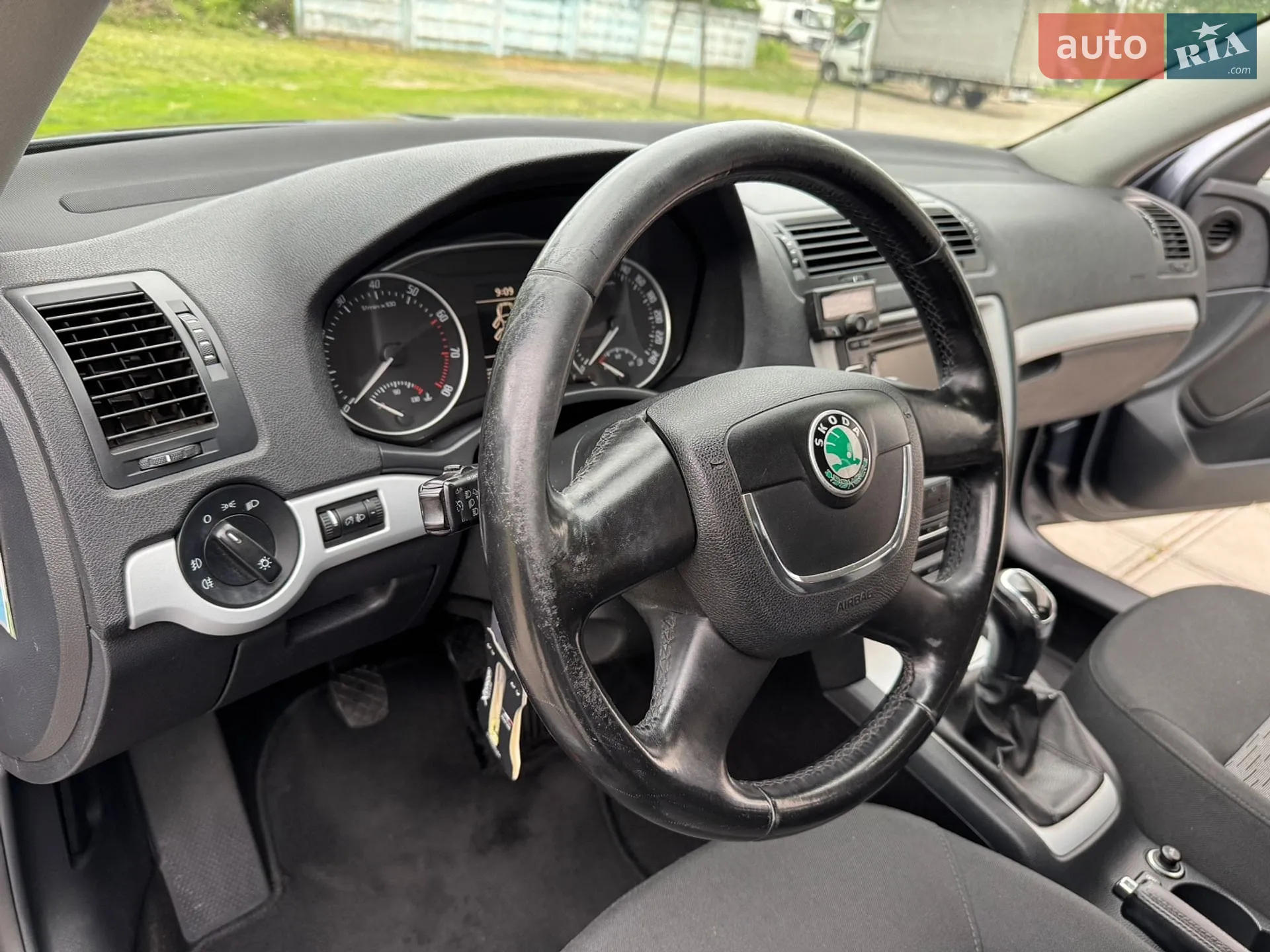 2011 Skoda Octavia - мініатюра 31