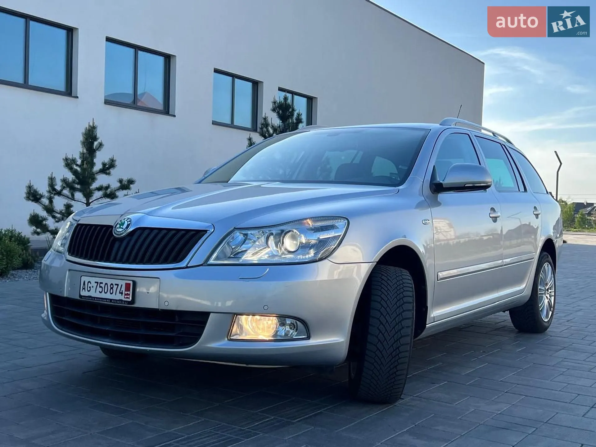2010 Skoda Octavia - мініатюра 25