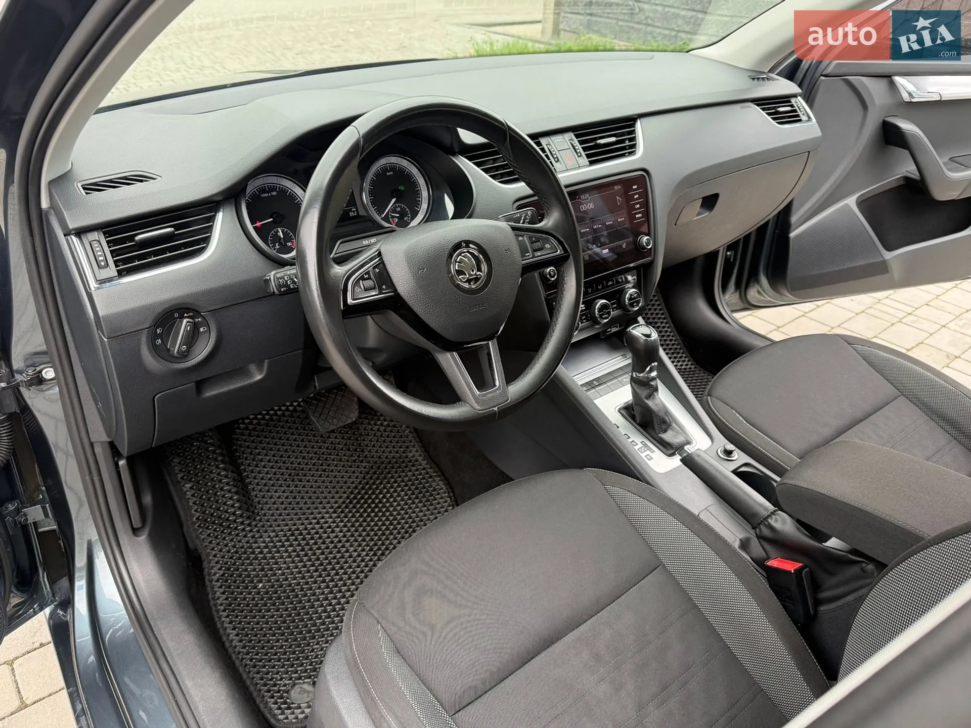 2019 Skoda Octavia - мініатюра 28