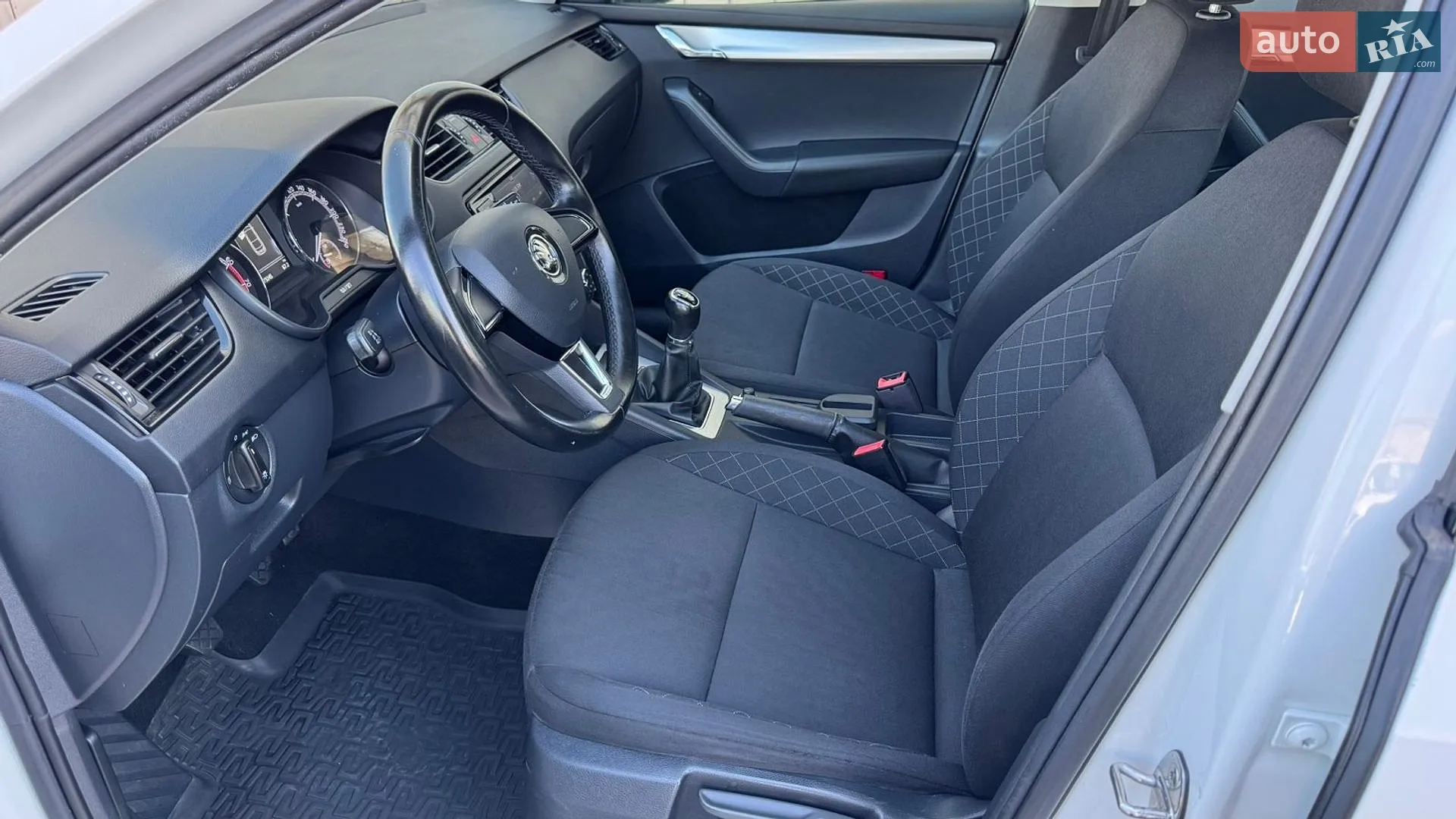 2019 Skoda Octavia - мініатюра 12