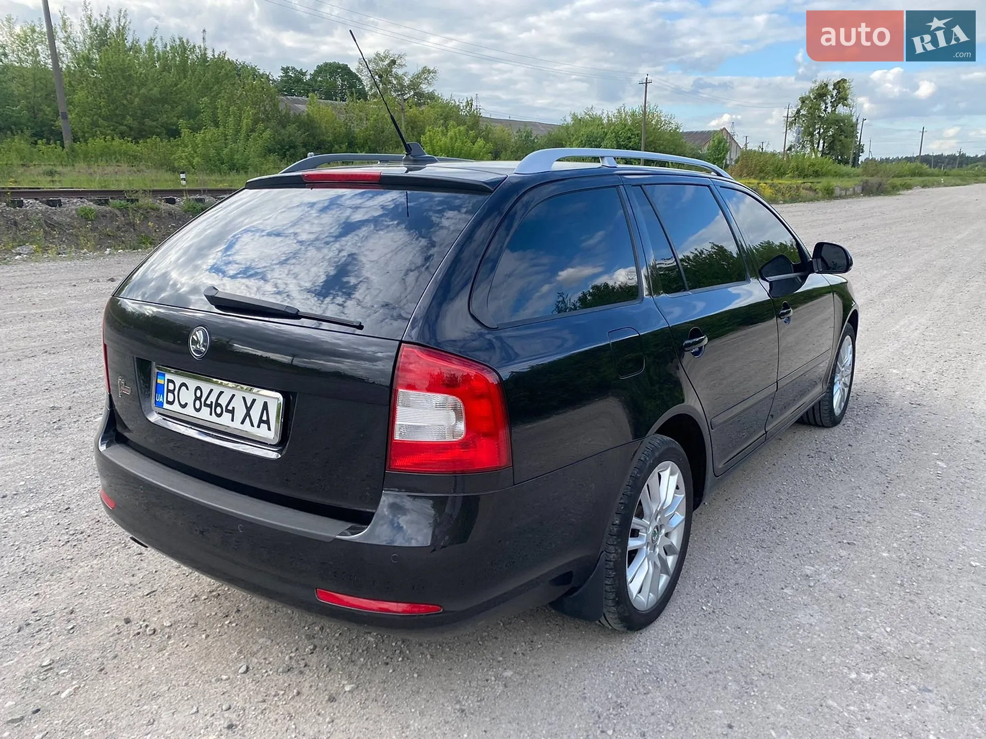 2010 Skoda Octavia - мініатюра 15