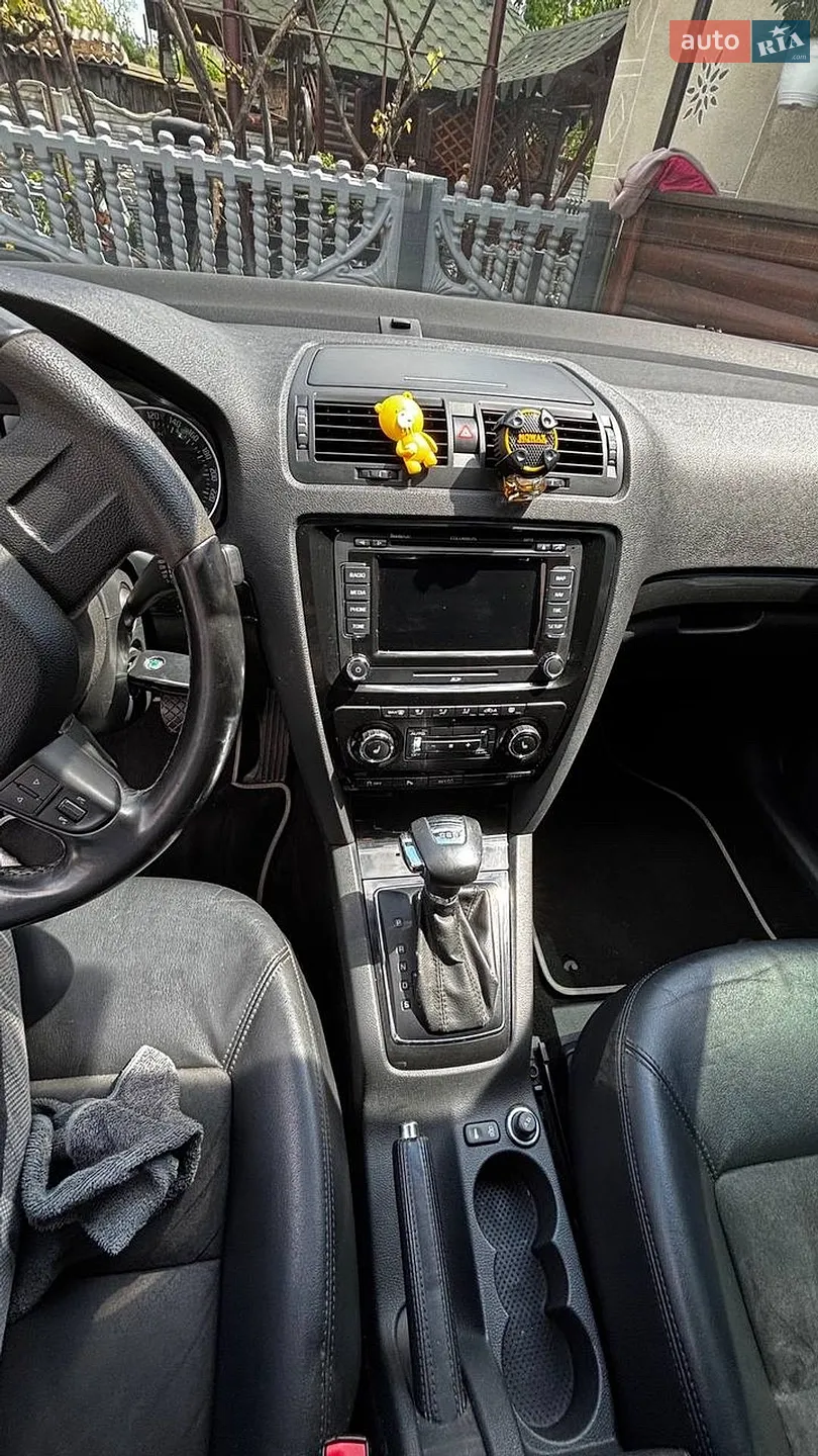 2010 Skoda Octavia - мініатюра 28