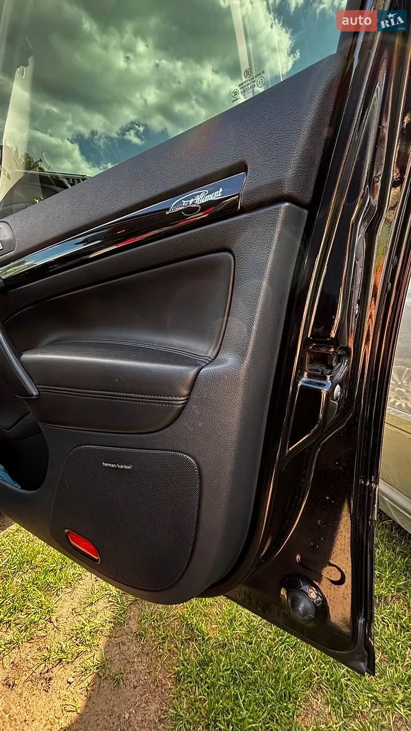 2010 Skoda Octavia - мініатюра 52