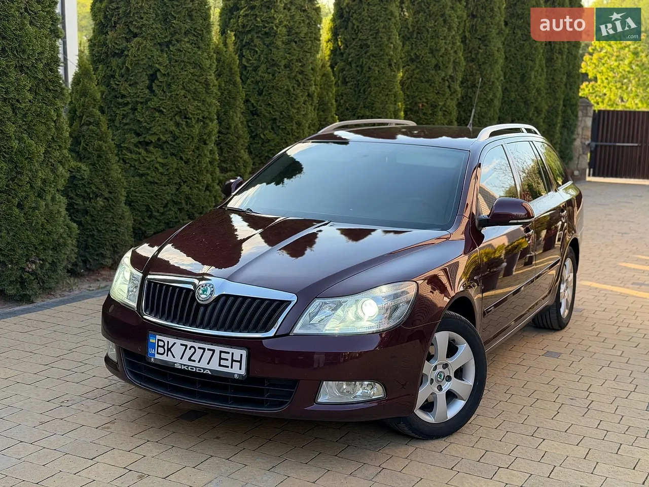 2010 Skoda Octavia - мініатюра 8