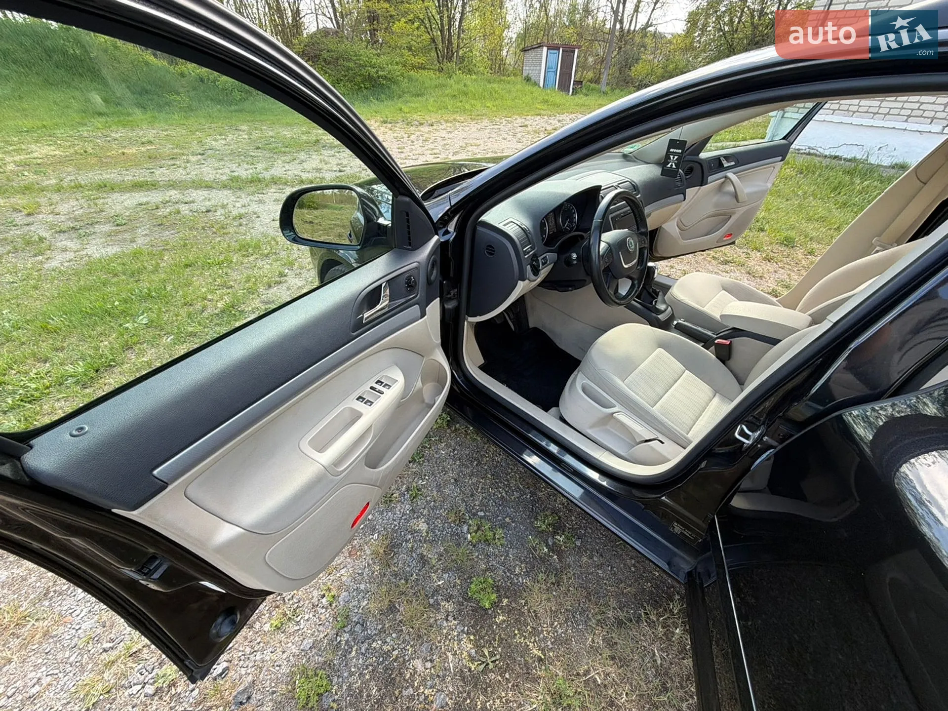 2010 Skoda Octavia - мініатюра 31
