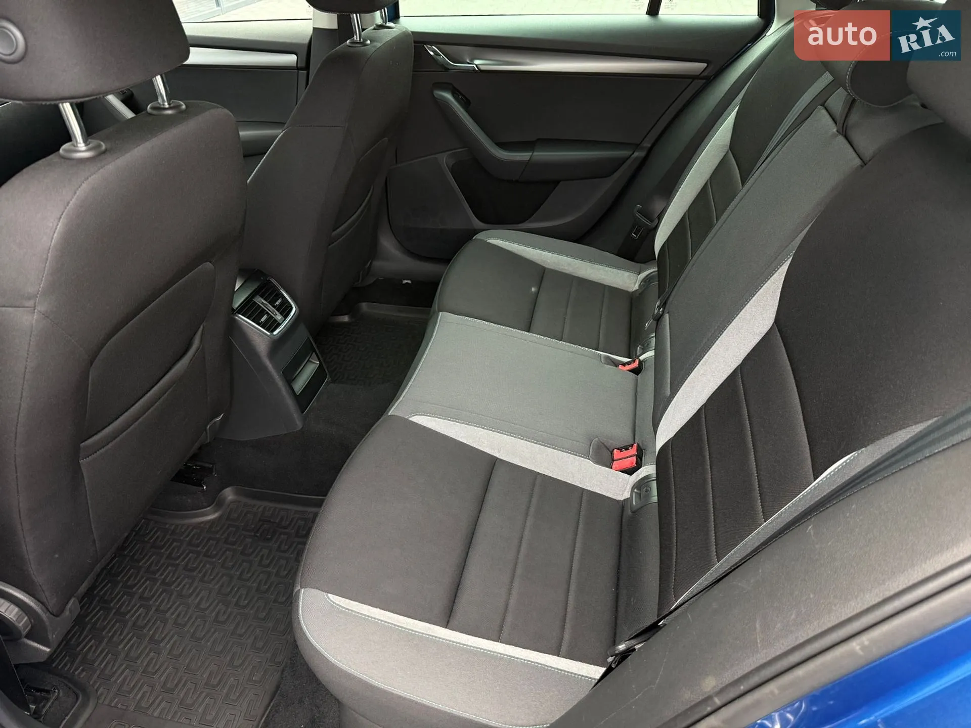 2016 Skoda Octavia - мініатюра 14