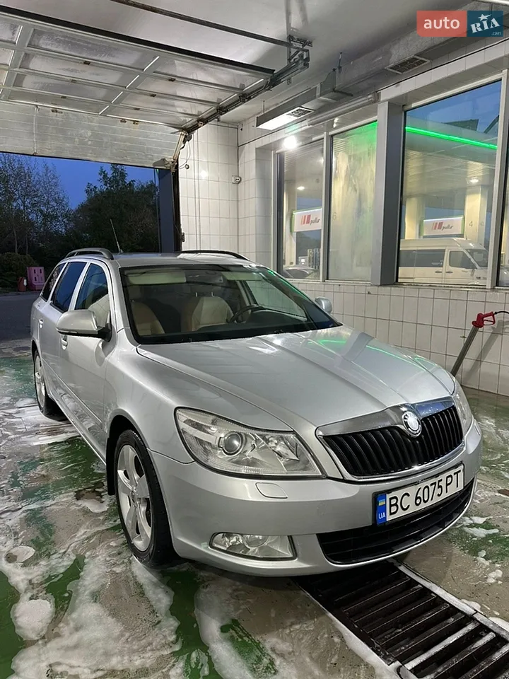 2010 Skoda Octavia - мініатюра 28