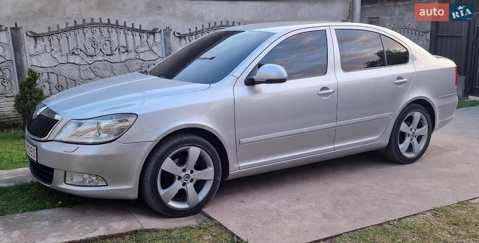 2011 Skoda Octavia - мініатюра 2