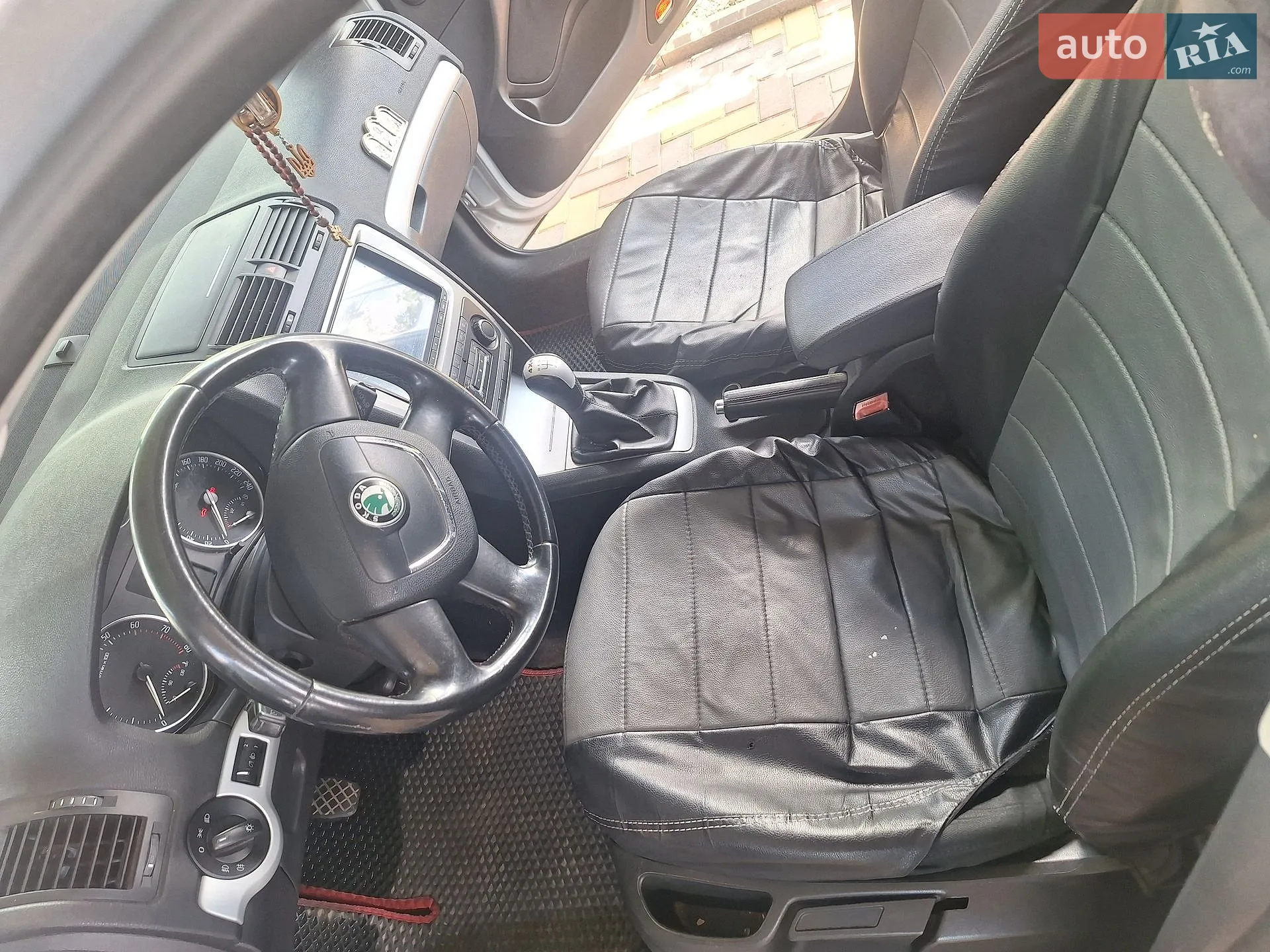 2010 Skoda Octavia - мініатюра 6