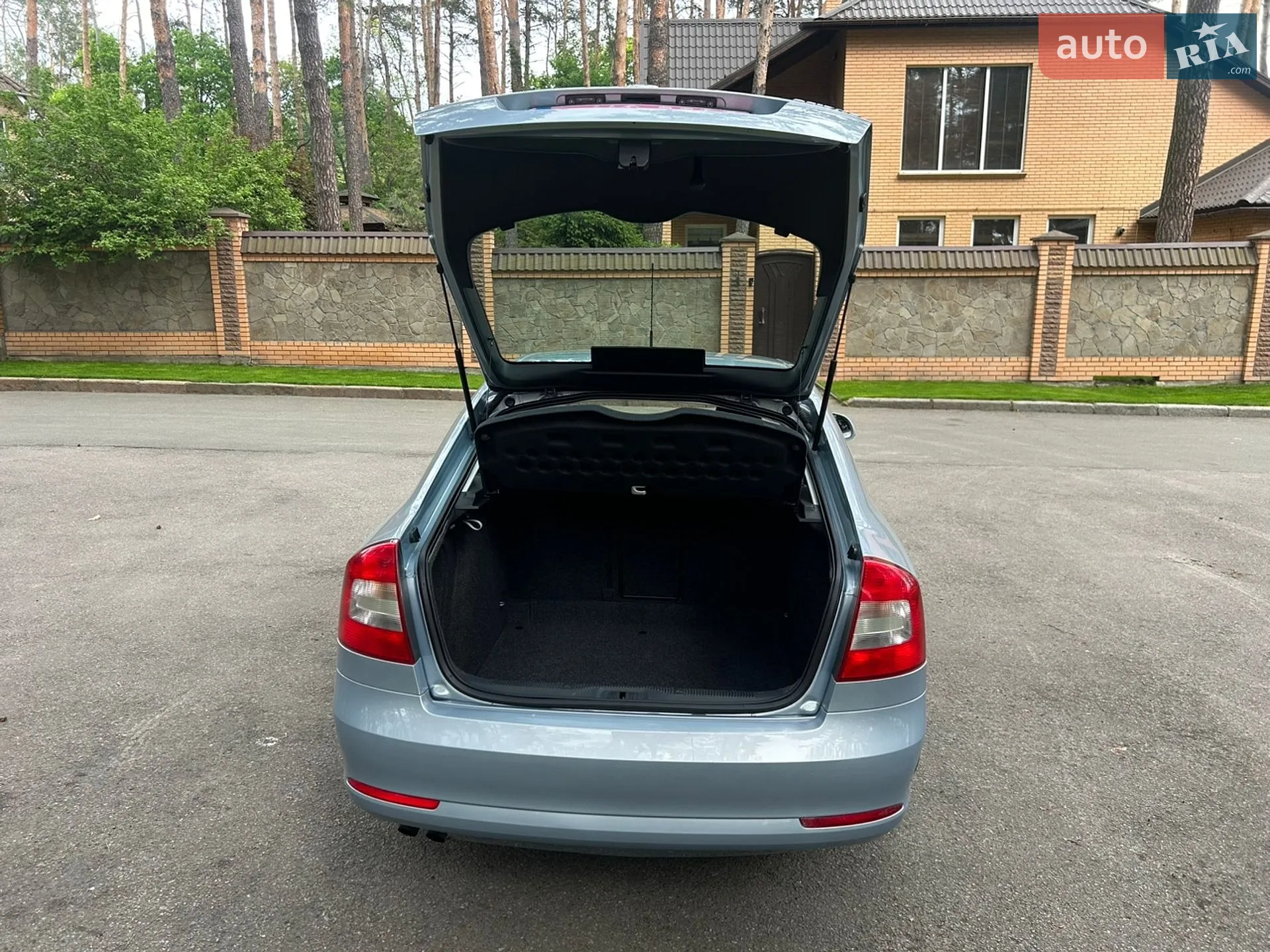 2010 Skoda Octavia - мініатюра 37