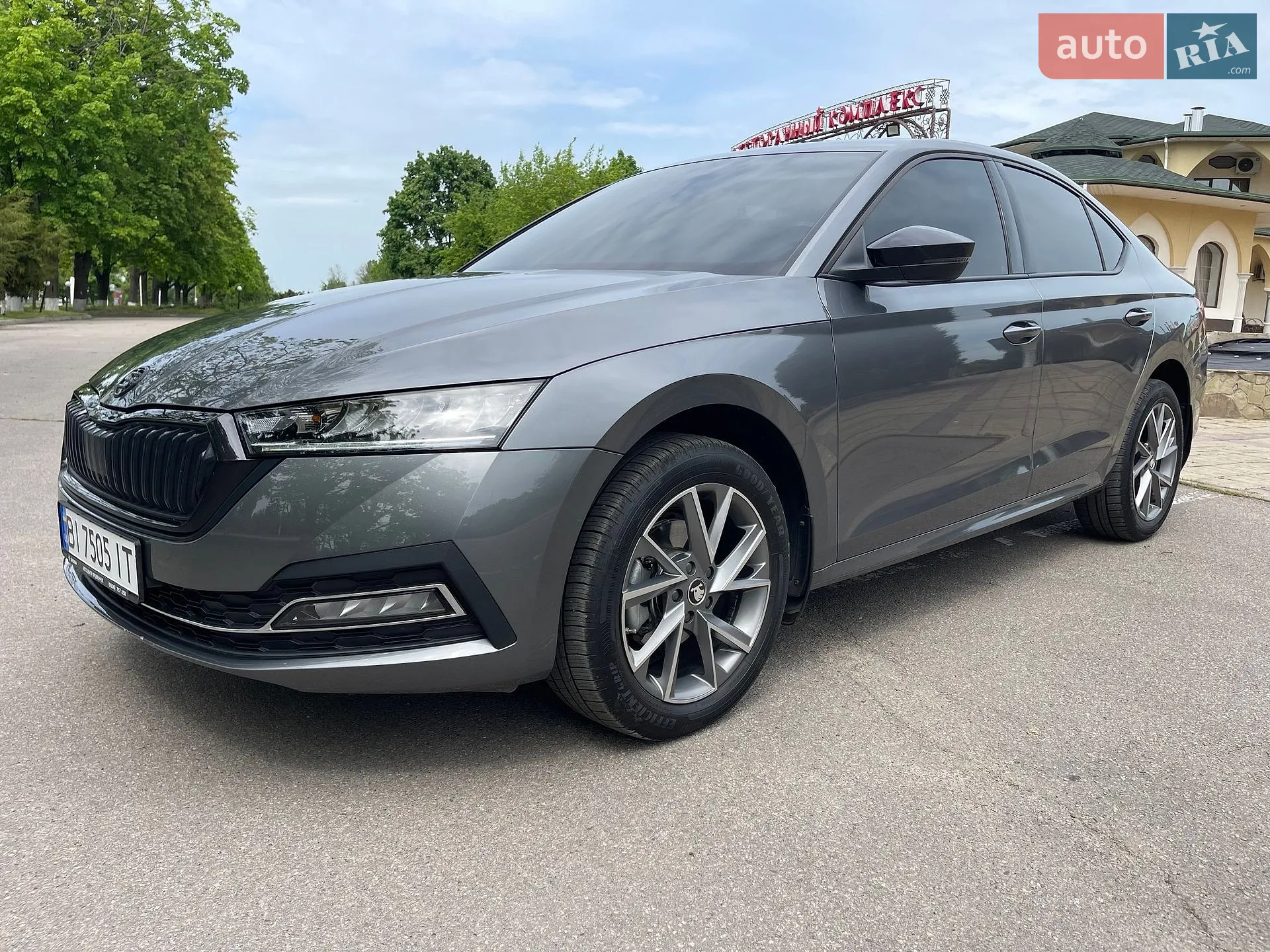 2023 Skoda Octavia - фото 1