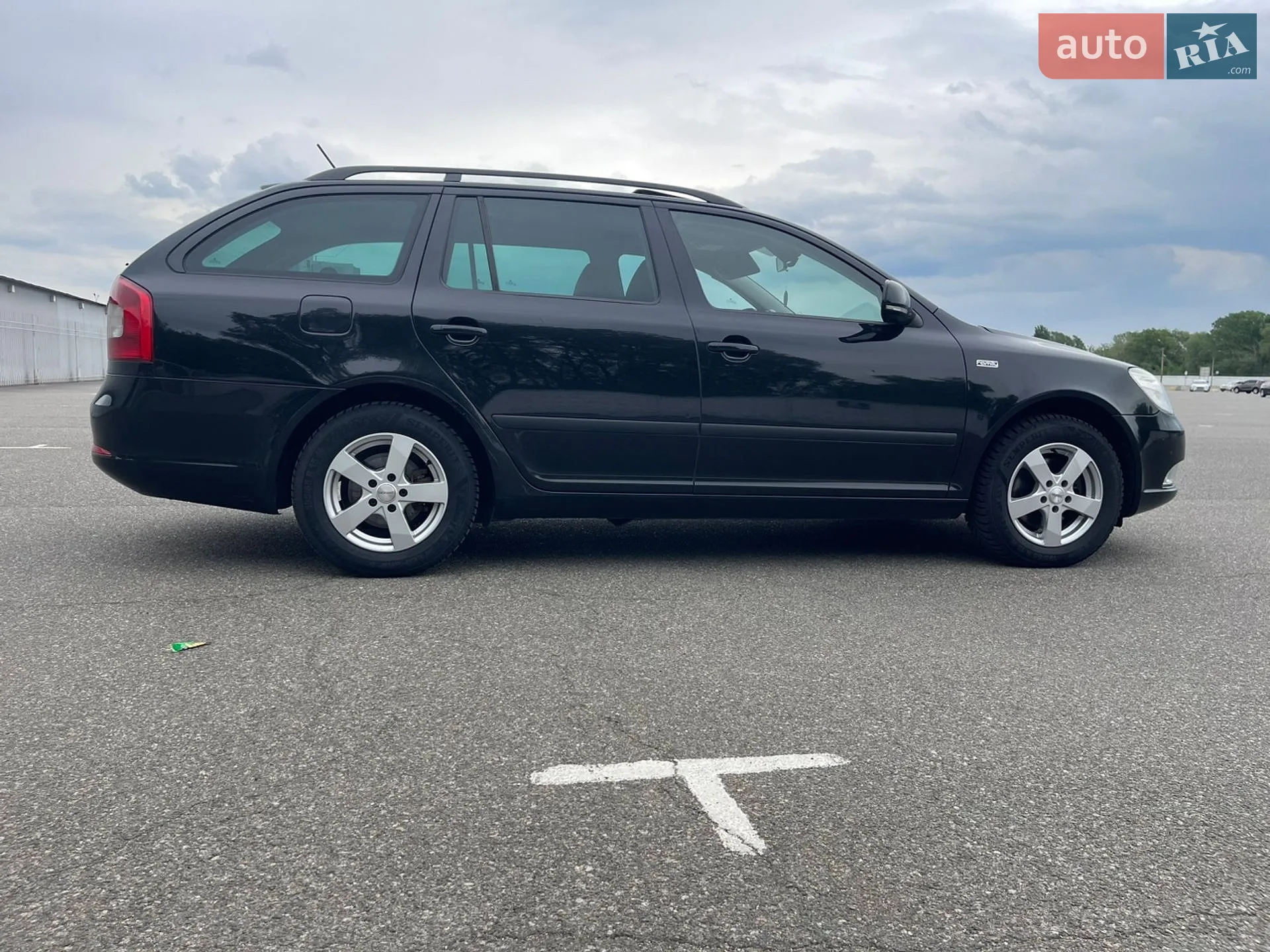 2011 Skoda Octavia - мініатюра 10