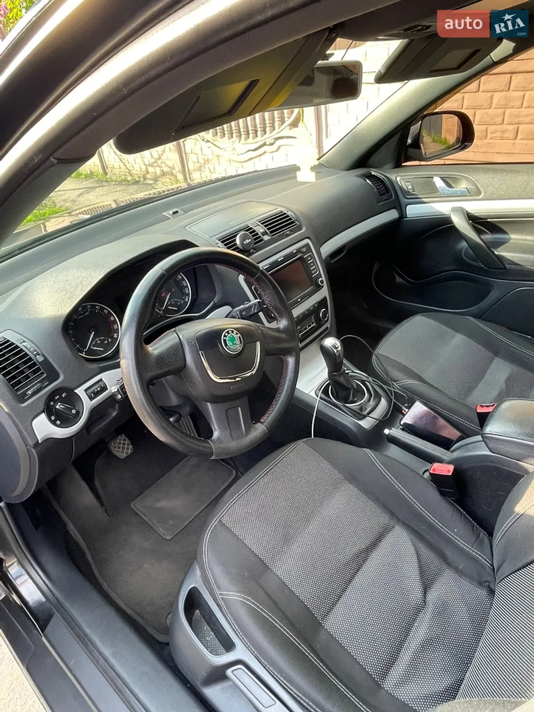 2010 Skoda Octavia - мініатюра 9