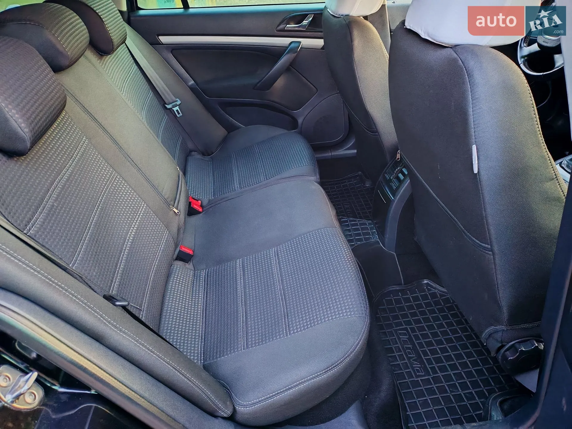 2012 Skoda Octavia - мініатюра 35