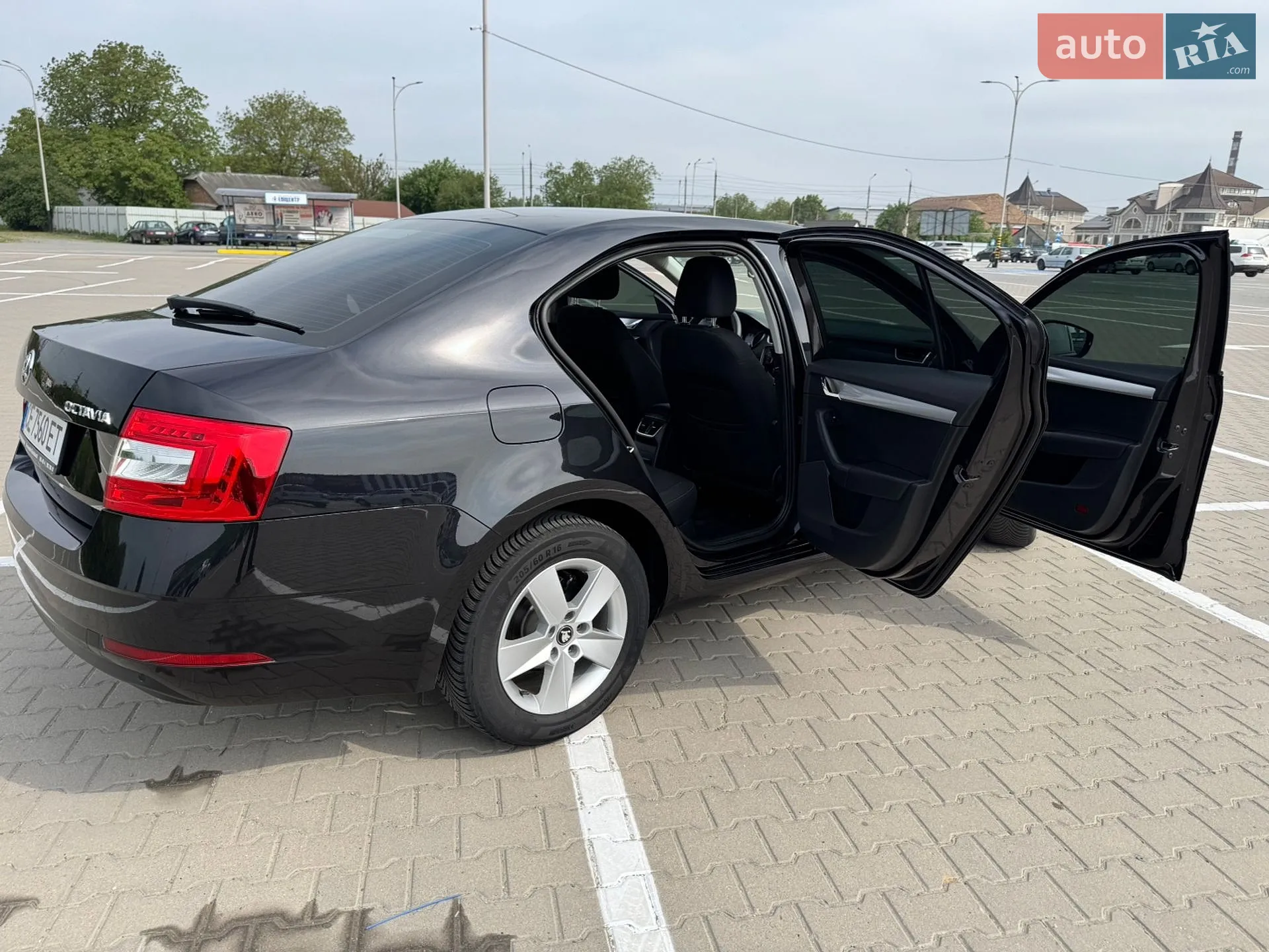 2017 Skoda Octavia - мініатюра 35