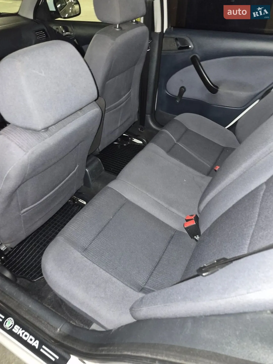 2010 Skoda Octavia - мініатюра 20
