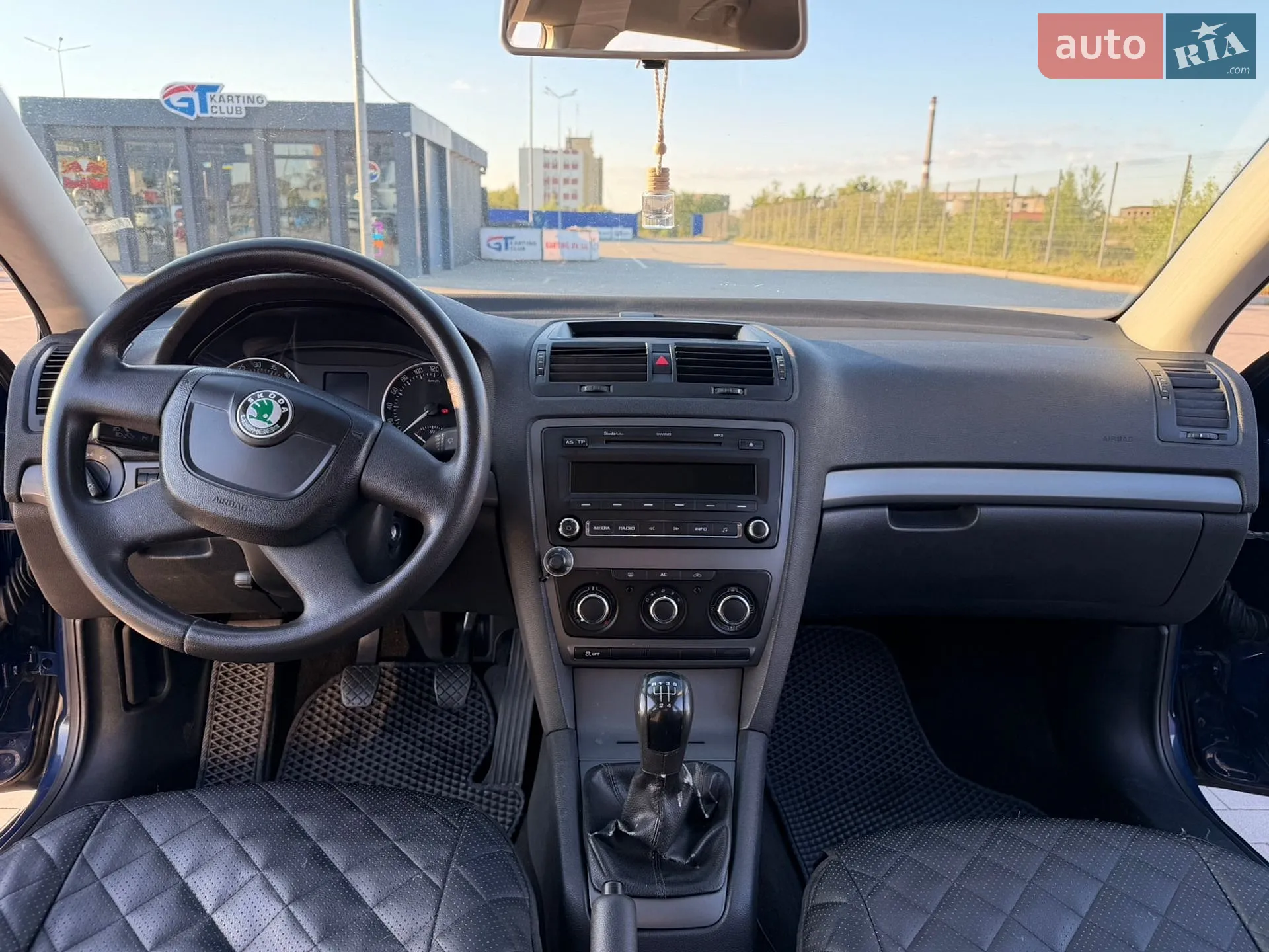 2011 Skoda Octavia - мініатюра 17