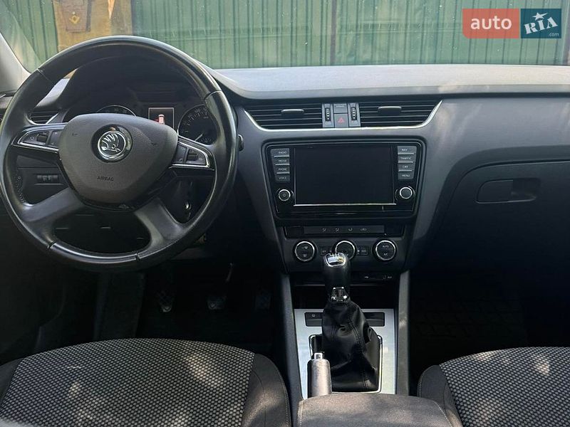 Универсал Skoda Octavia 2014 в Ворзеле
