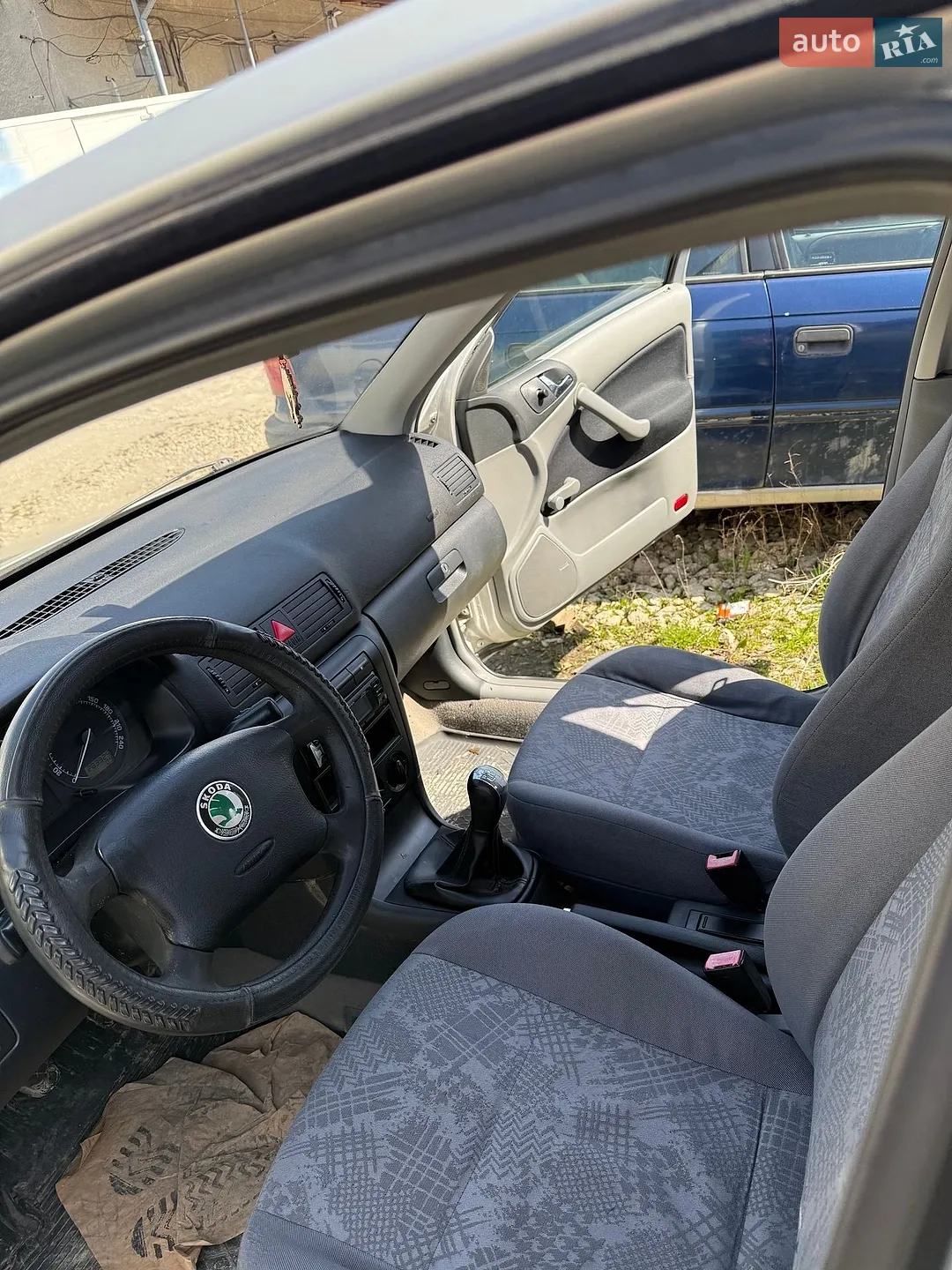 Skoda Octavia 2004 VIN TMBDG41U342906708 фото оголошення 6 з 13