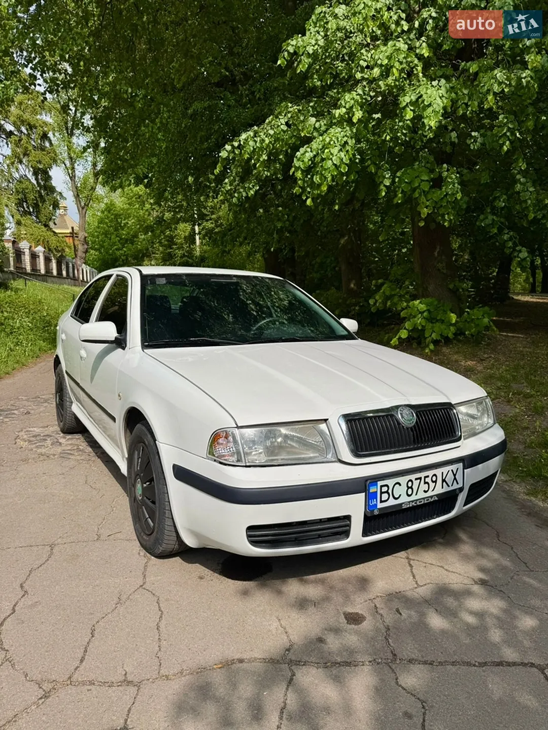 2010 Skoda Octavia - мініатюра 2