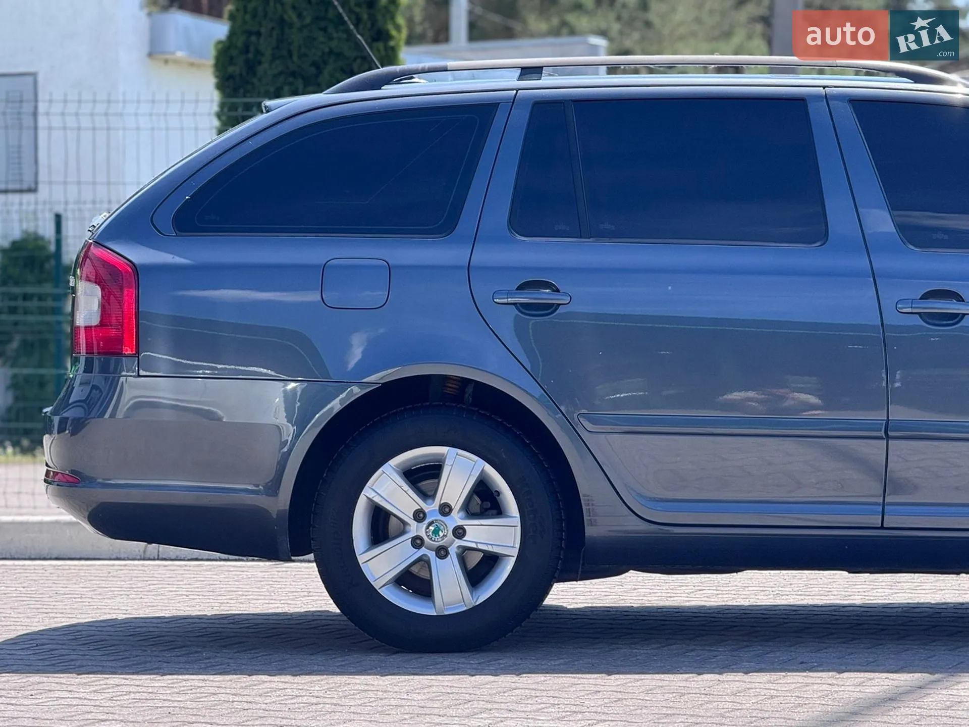 2010 Skoda Octavia - мініатюра 9