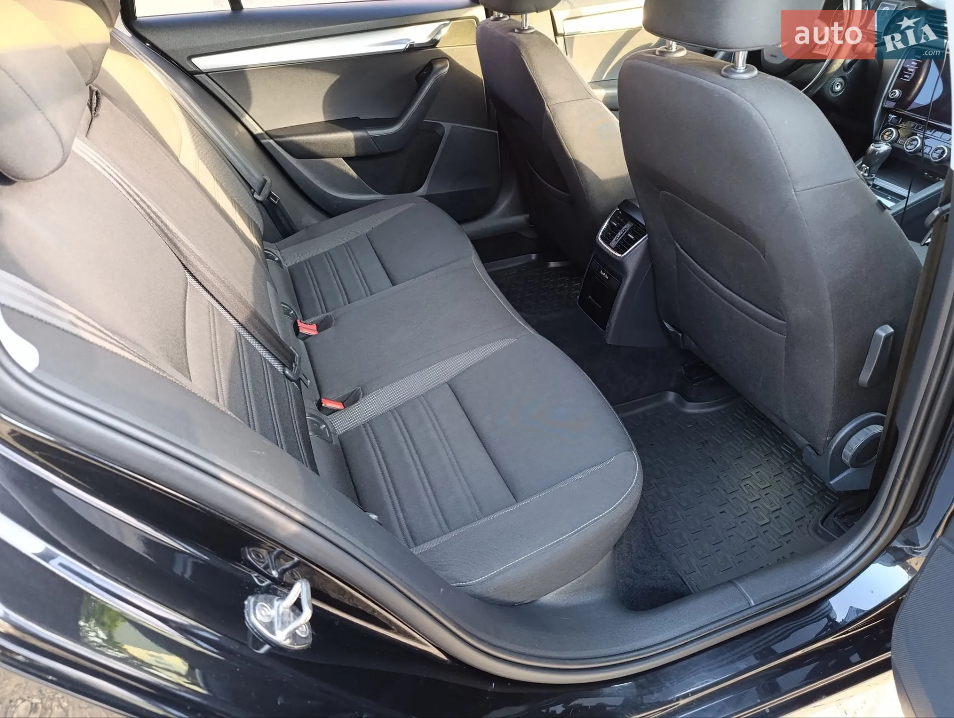 2017 Skoda Octavia - мініатюра 26