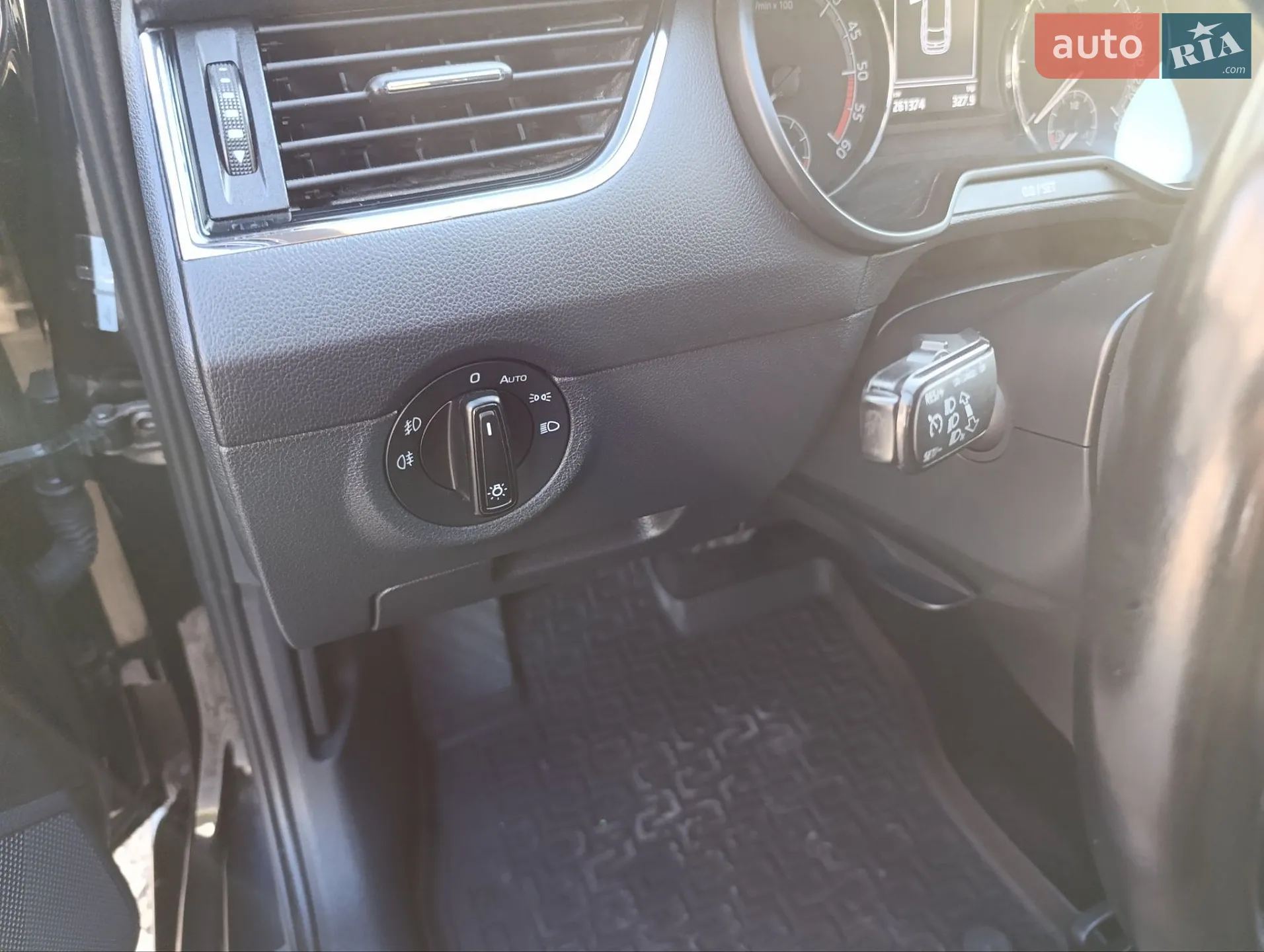 2017 Skoda Octavia - мініатюра 37