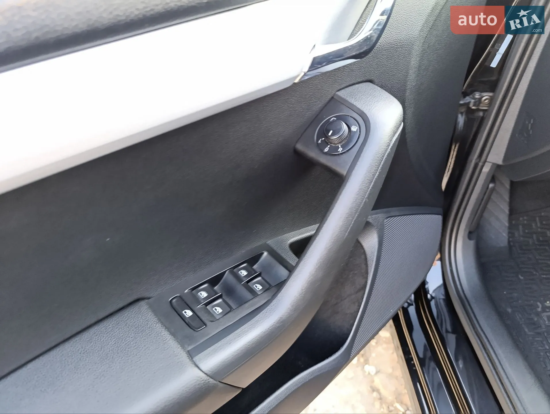 2017 Skoda Octavia - мініатюра 29