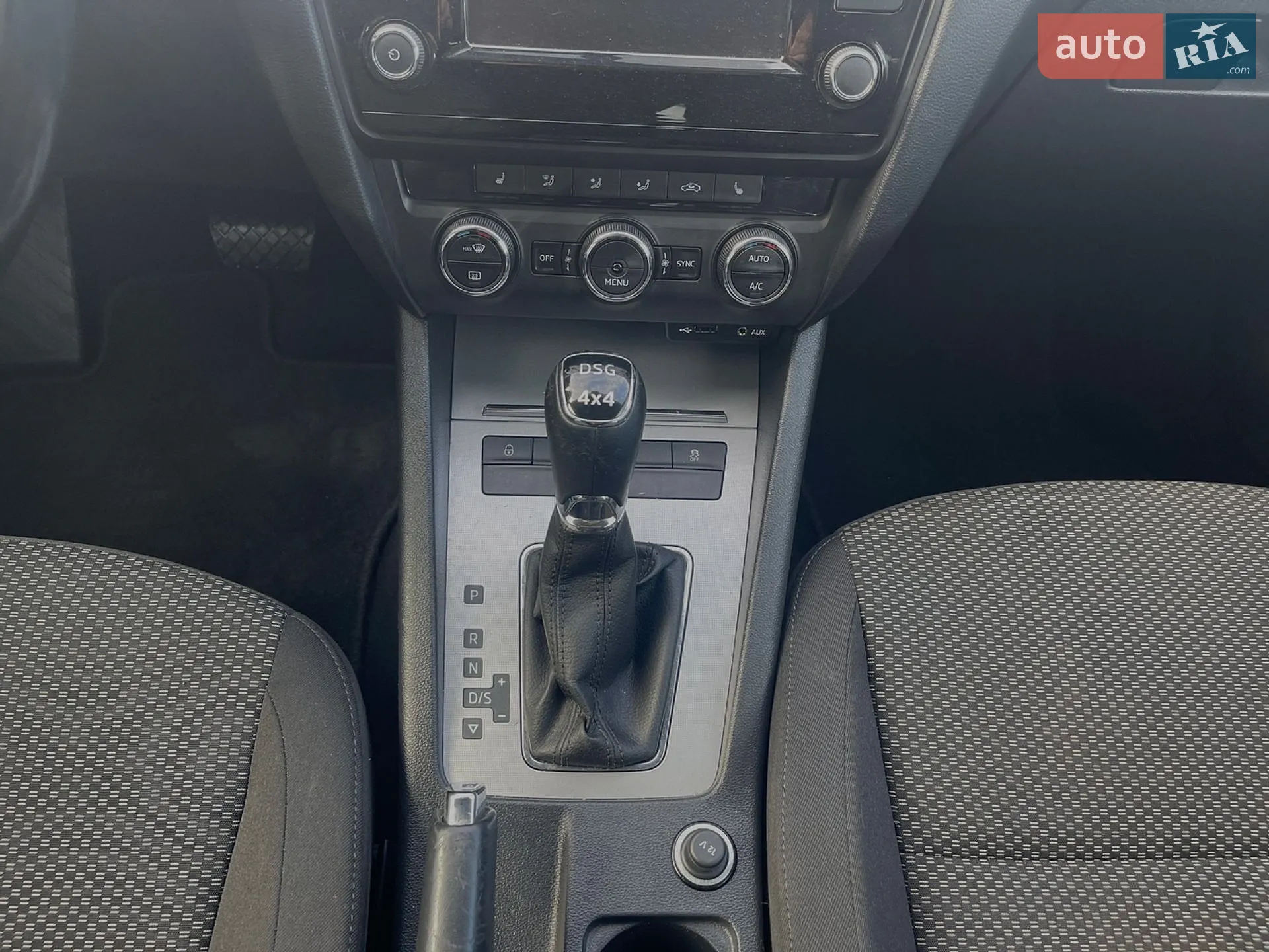 2016 Skoda Octavia - мініатюра 39