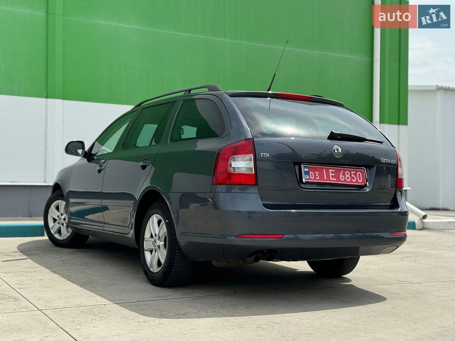 2010 Skoda Octavia - мініатюра 20