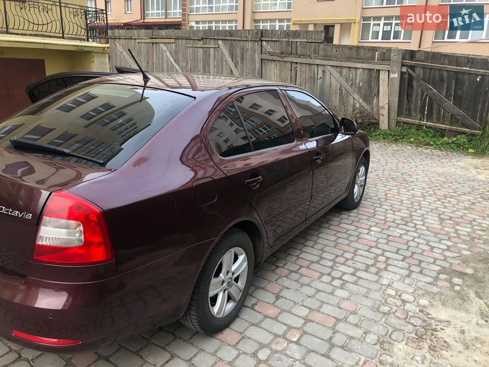 2010 Skoda Octavia - мініатюра 4