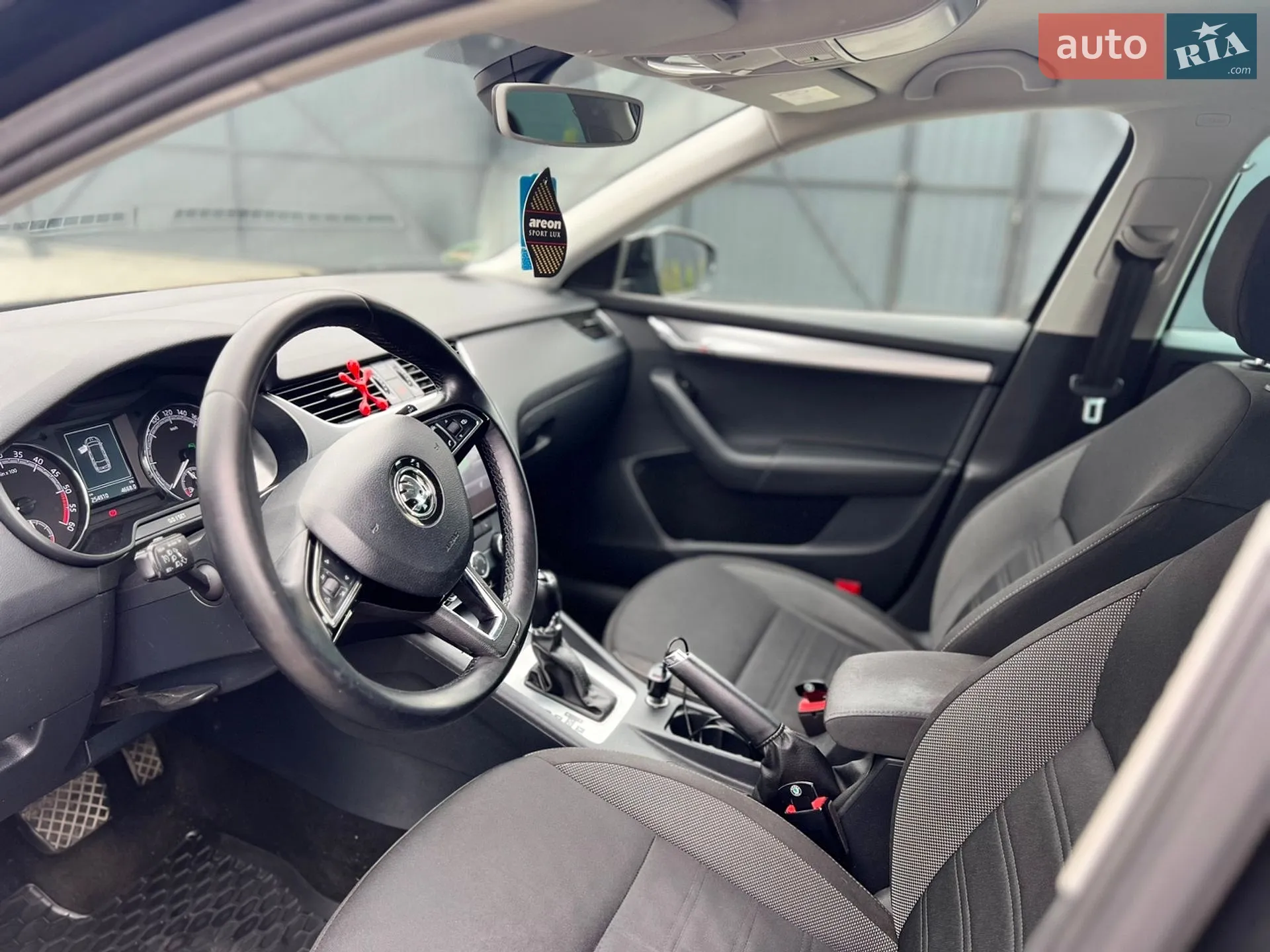 2018 Skoda Octavia - мініатюра 28