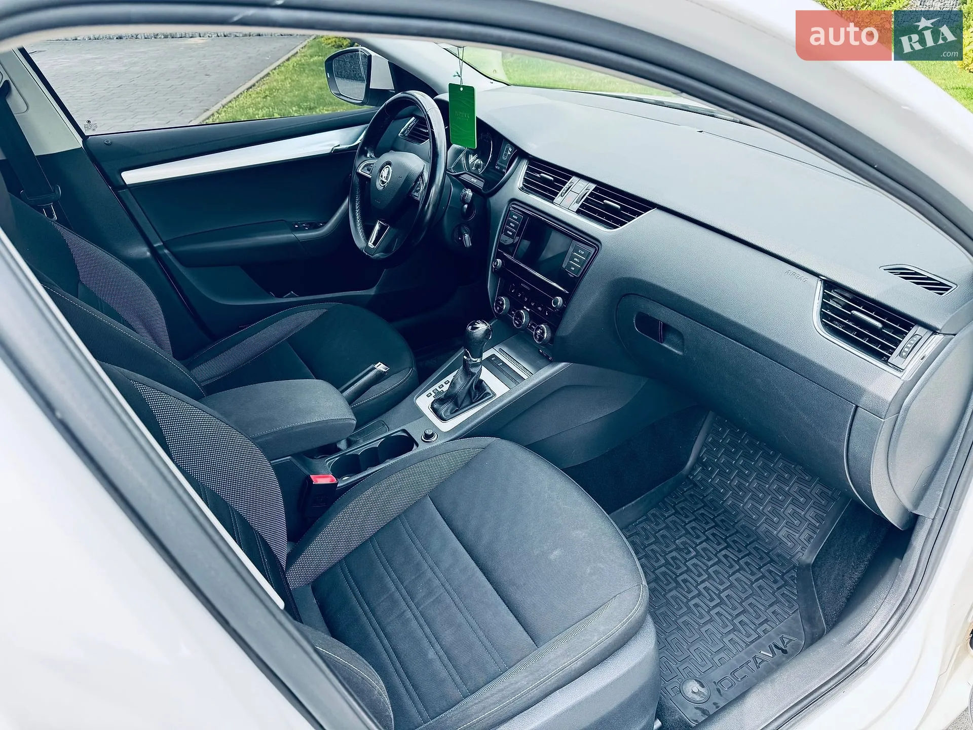 2017 Skoda Octavia - мініатюра 8