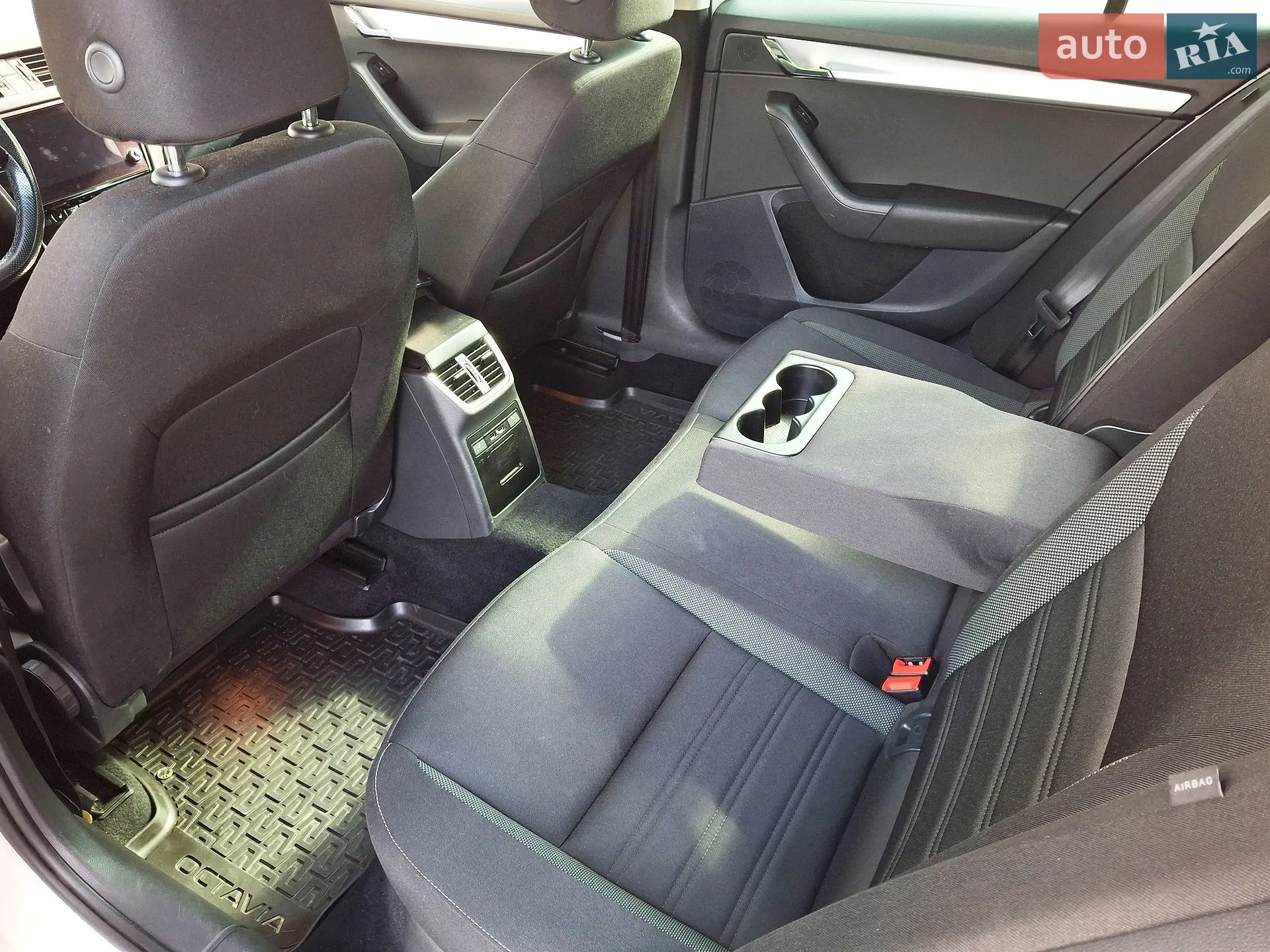 2018 Skoda Octavia - мініатюра 2