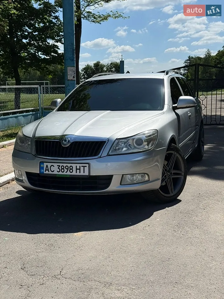 2010 Skoda Octavia - мініатюра 15