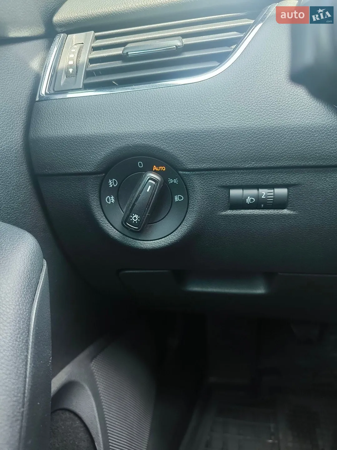 2016 Skoda Octavia - мініатюра 37