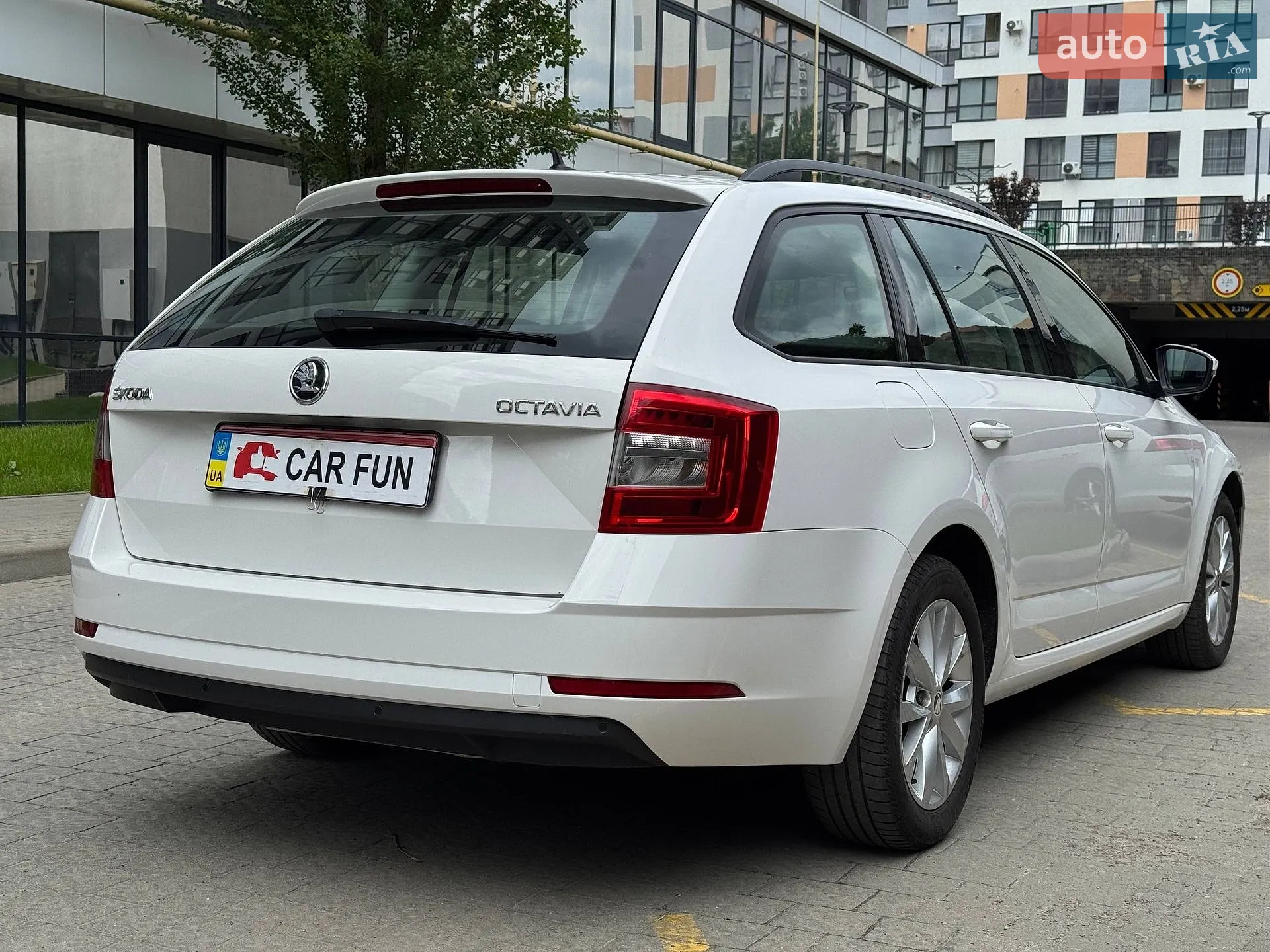 2017 Skoda Octavia - мініатюра 4
